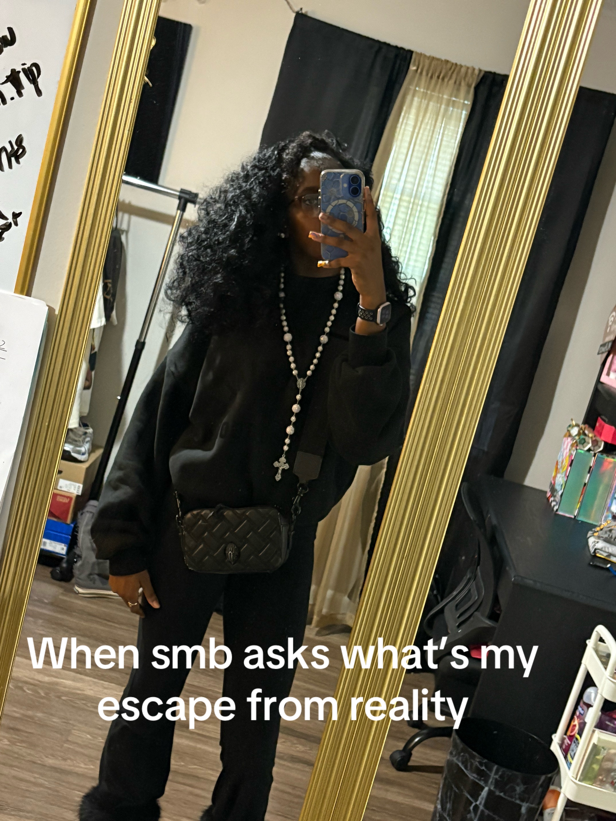 @⃟