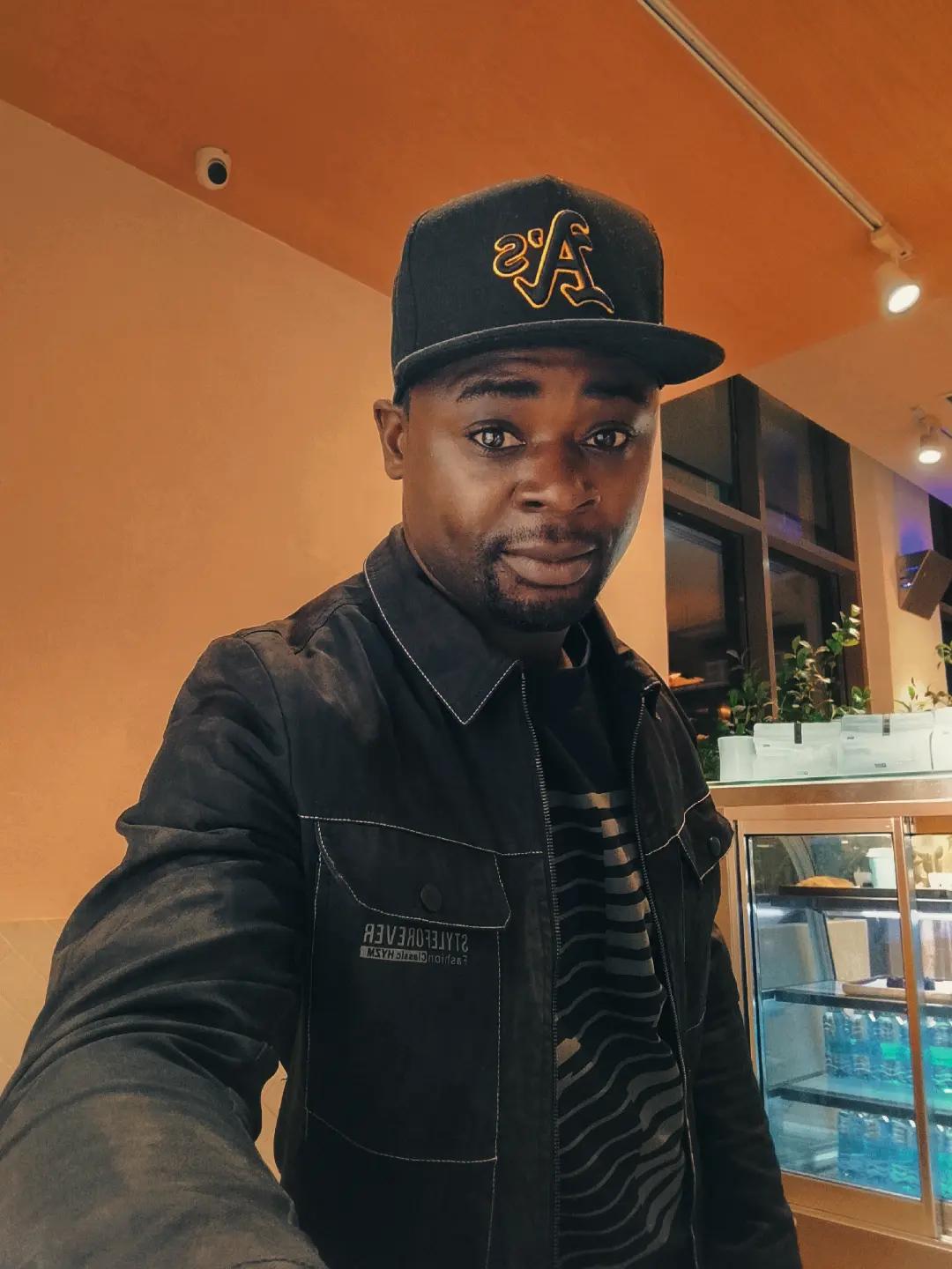 @urbanfickug