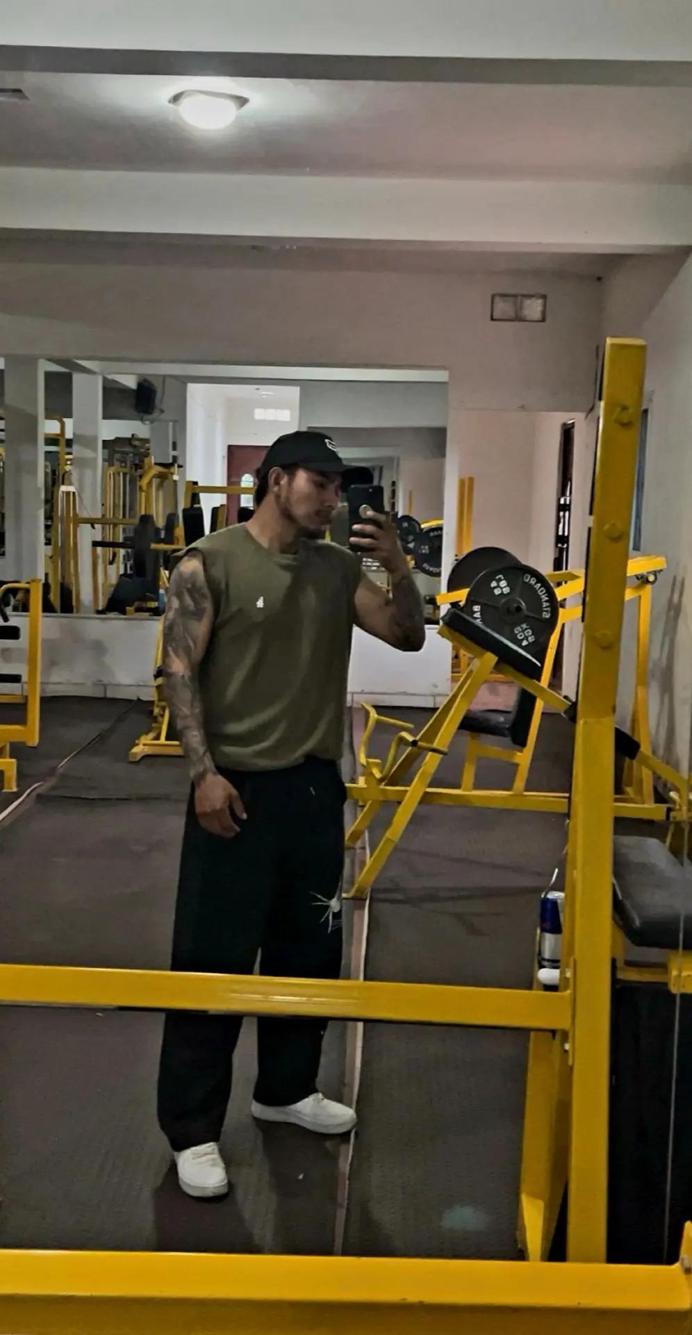 @Anibal 🇬🇹💪💵🛢️