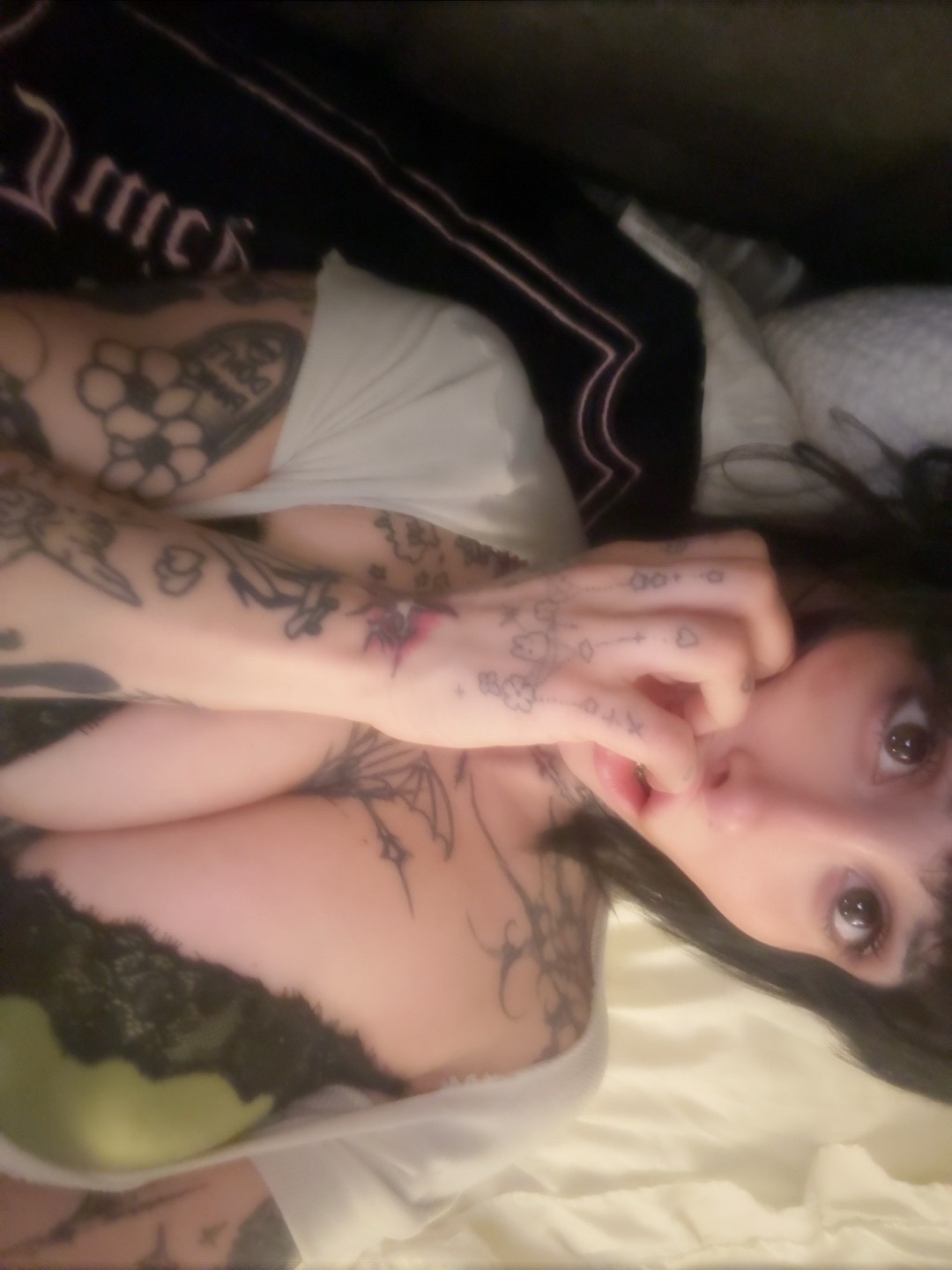 @zommmbri