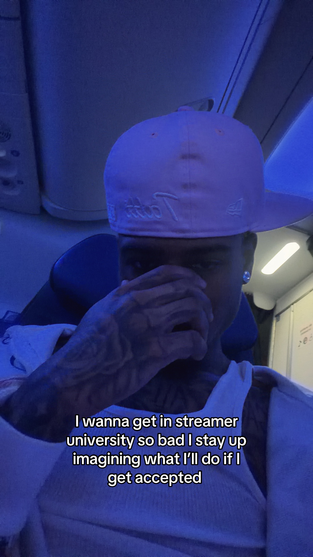 @FamousTrayski