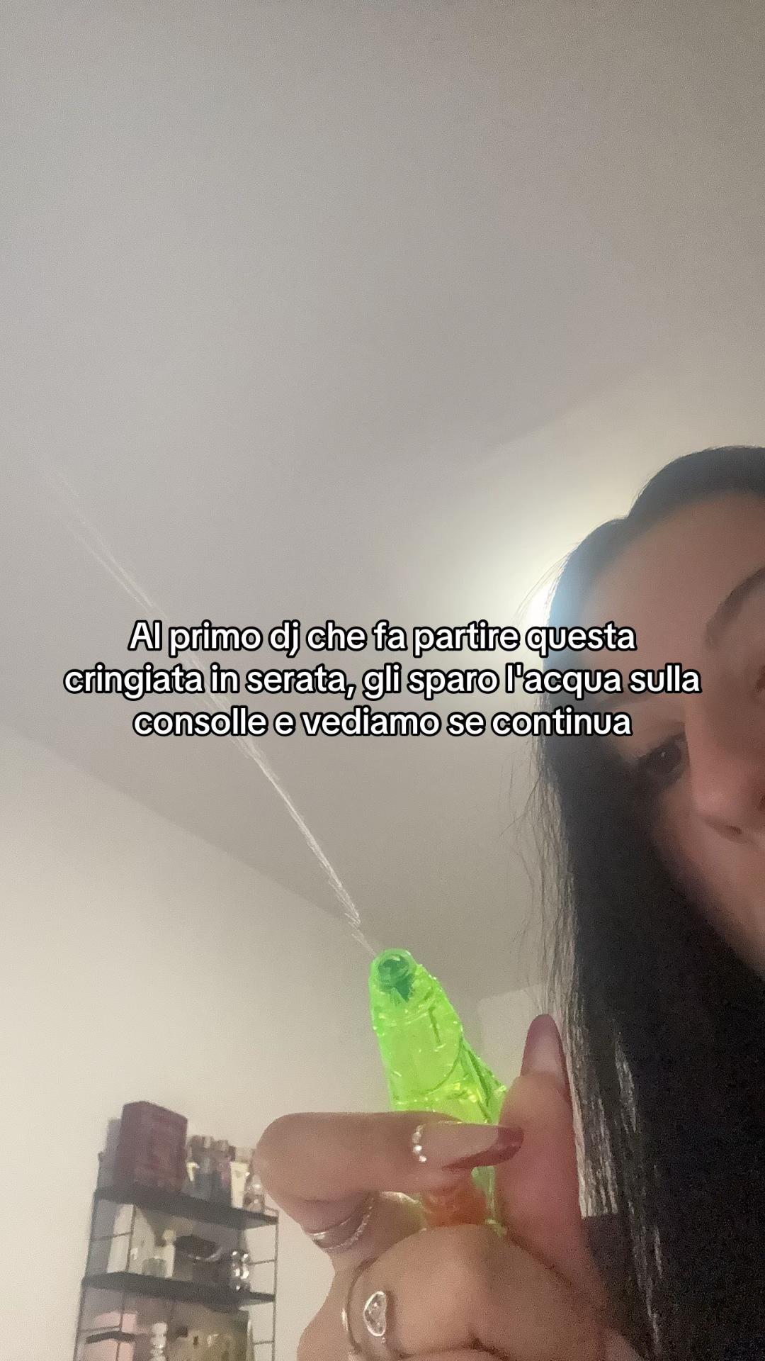 @Dnclaudia_