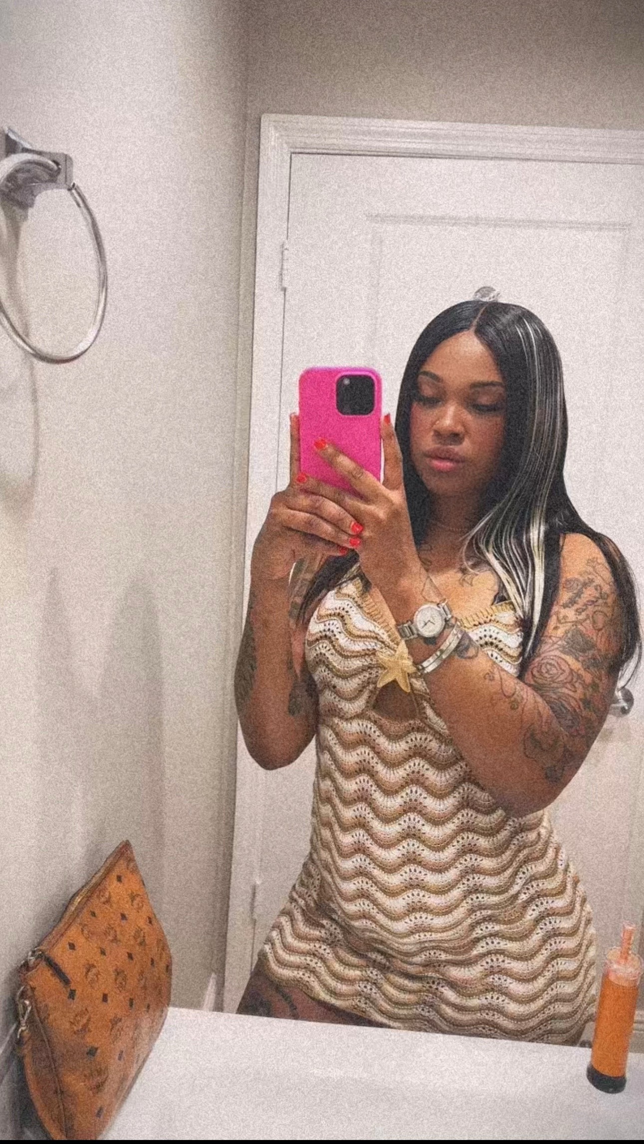 @TheeFemaleHustler❤️&zwj;🔥