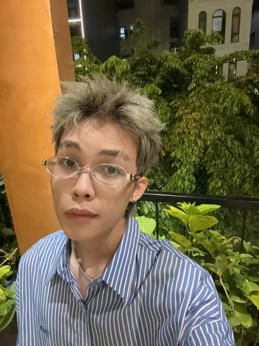 @Dangrangto aka Trần Lả Lướt