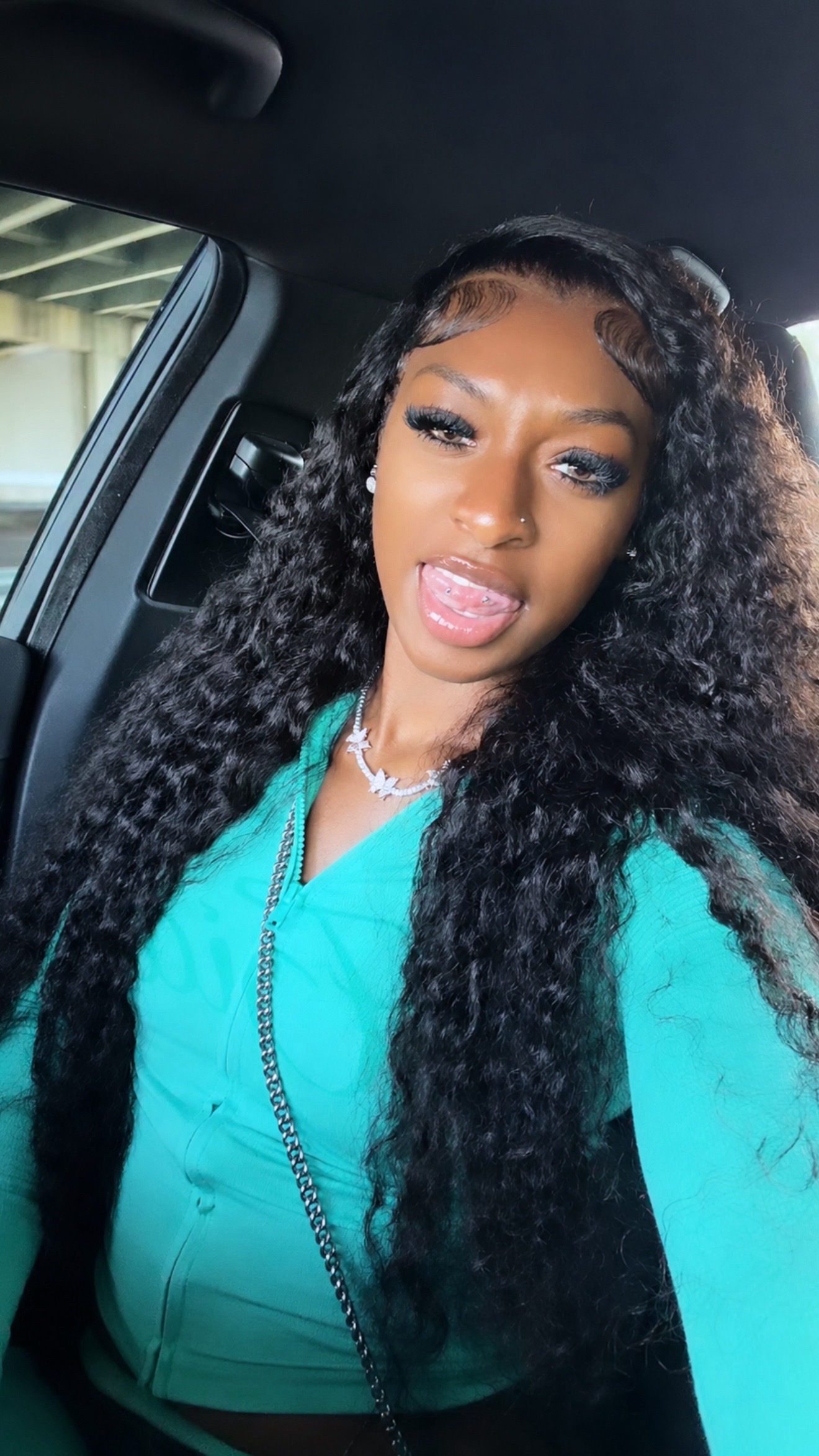 @Vyne5