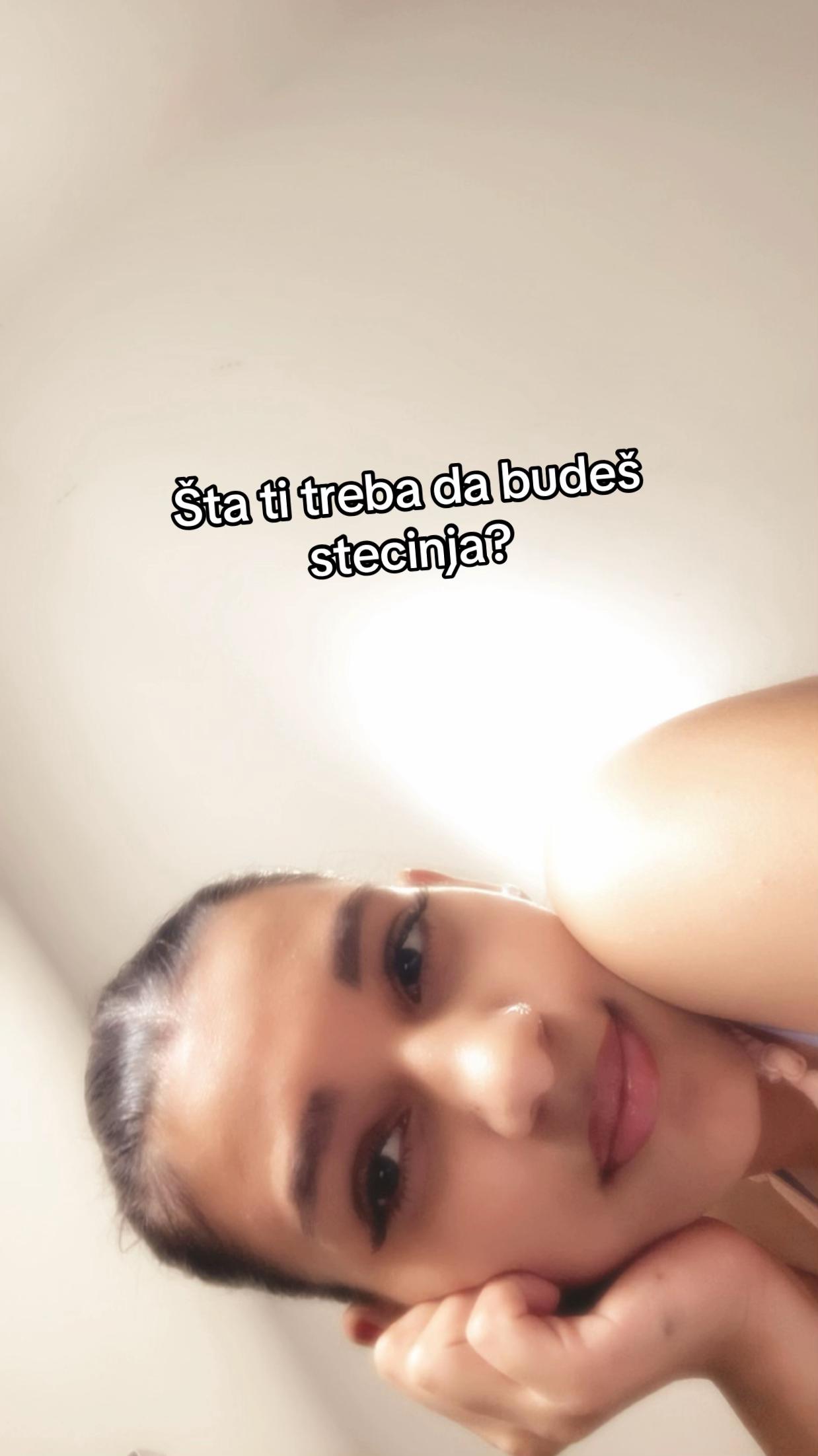 @🥥mallika🥥
