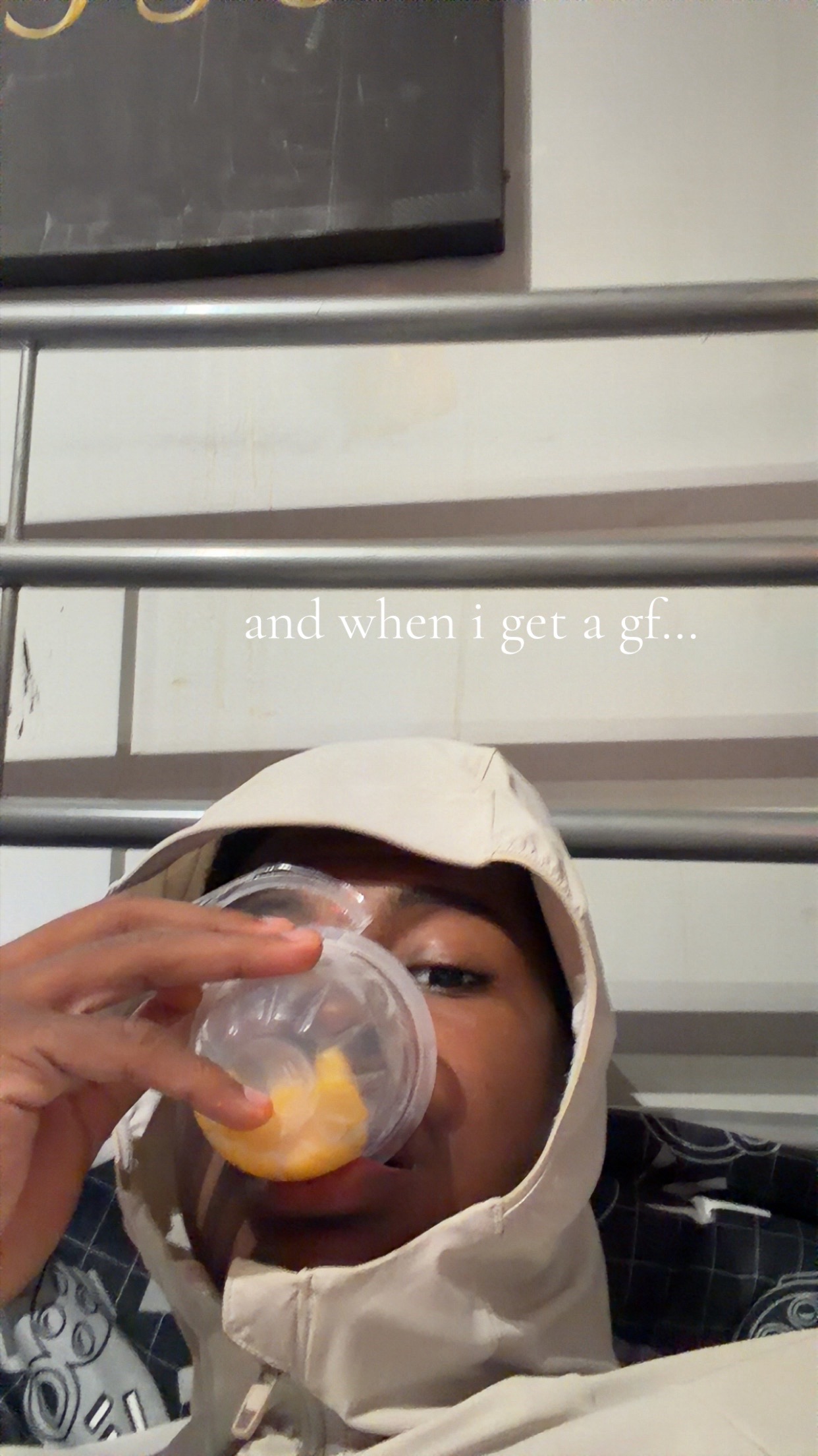 @🖖🏾