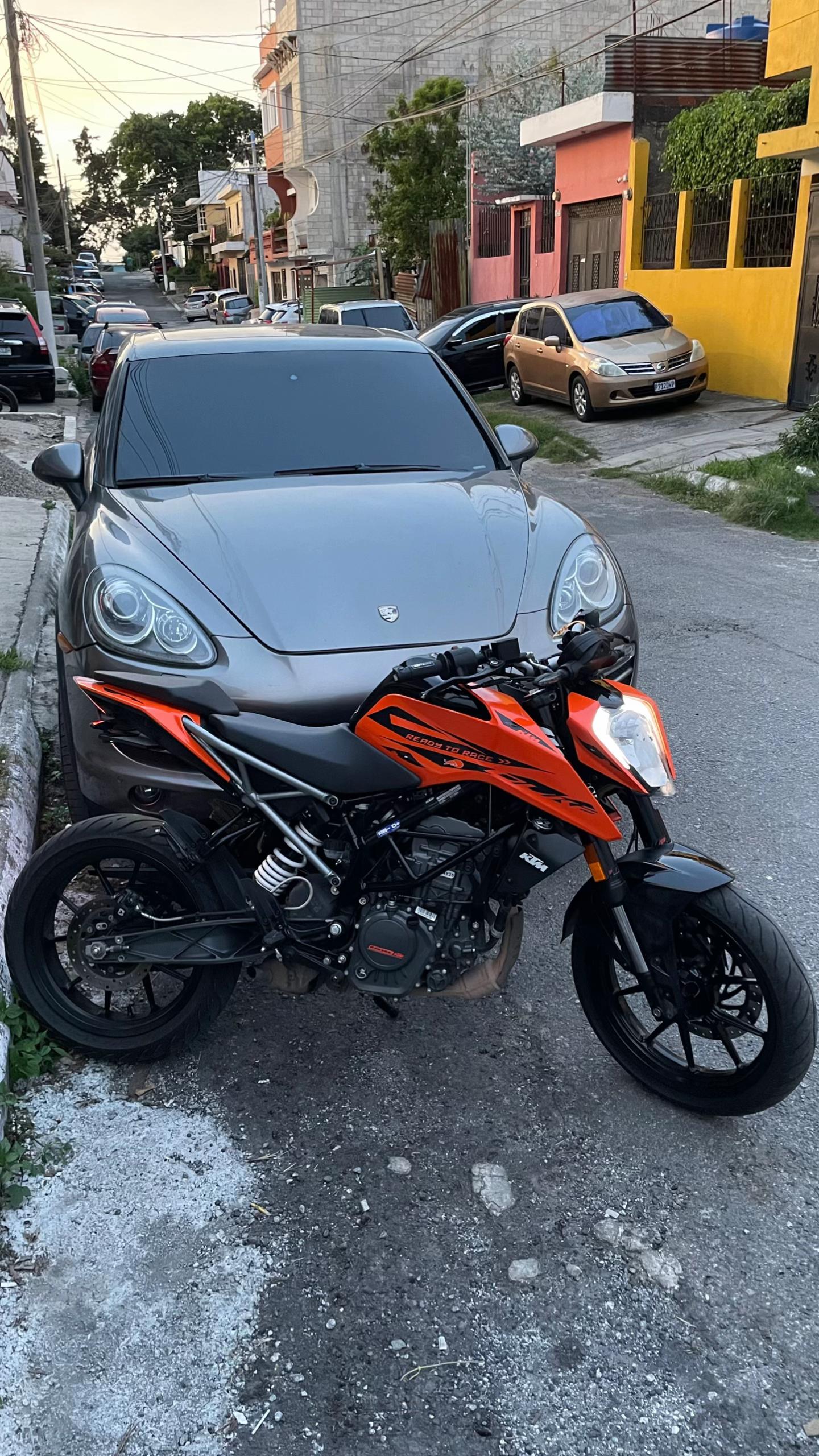 @Giron_gt