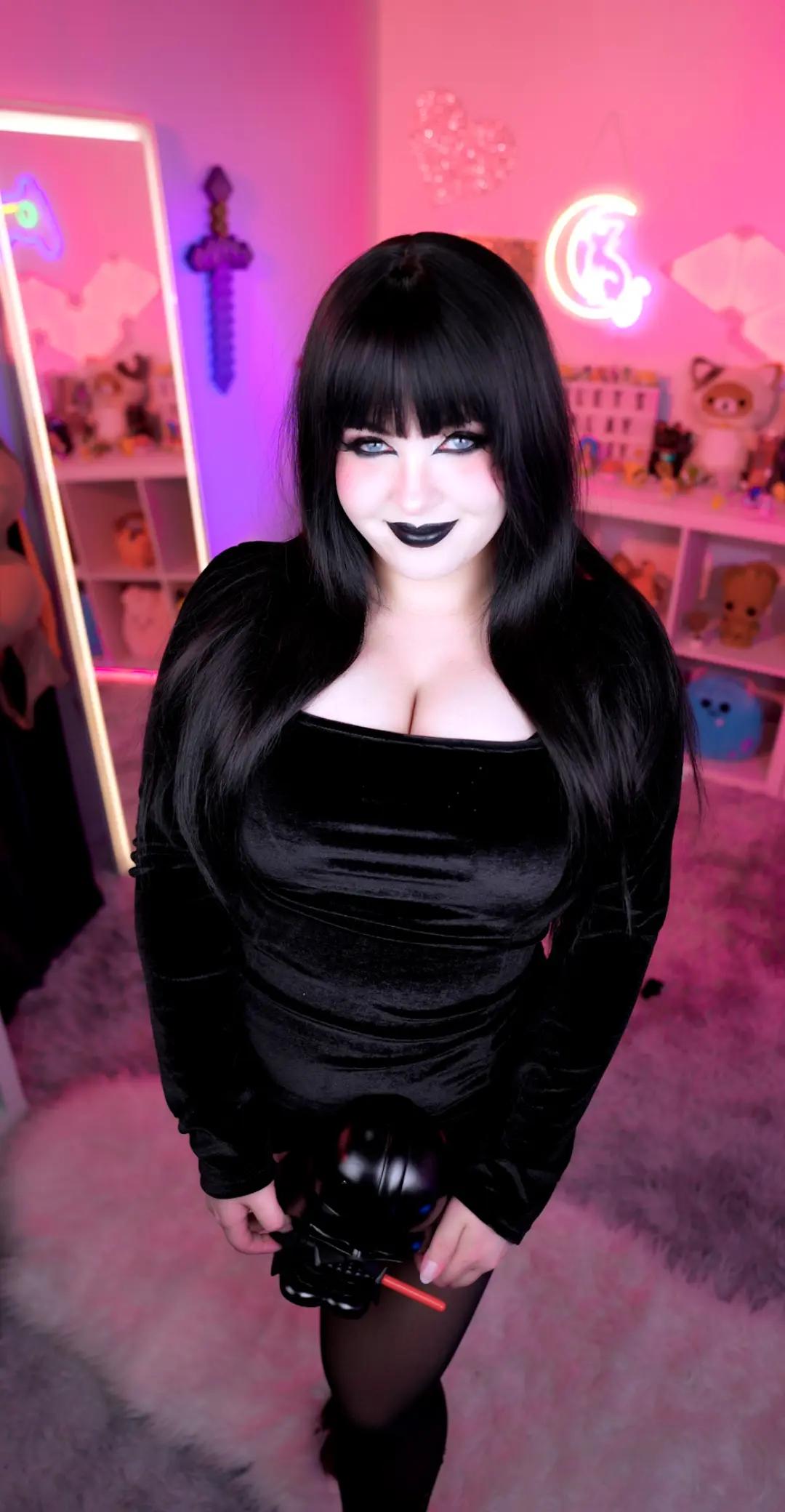 @🖤 Kitty 🖤