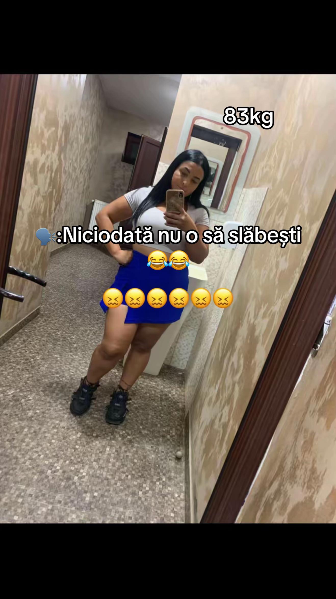 @AdrianaNica