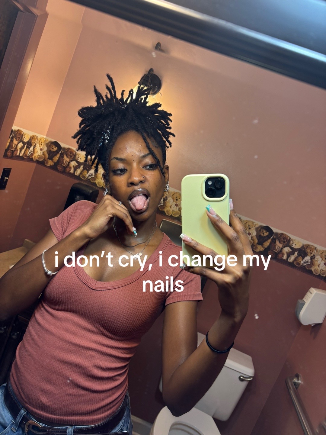 @gooeygorgonzola