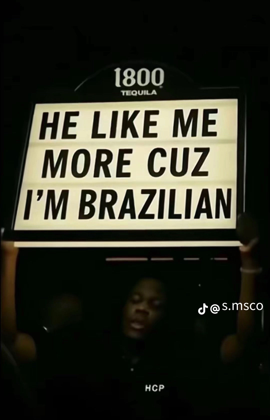 @Poli