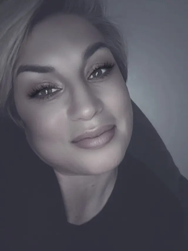 @EyeCandiXoX