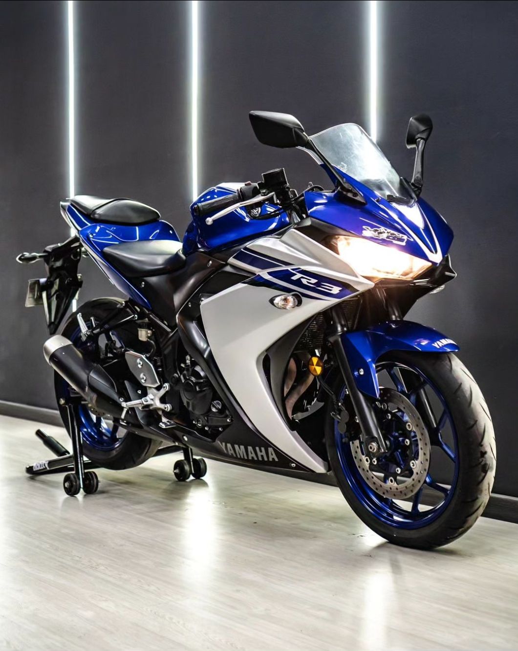 @KenRides🏍️