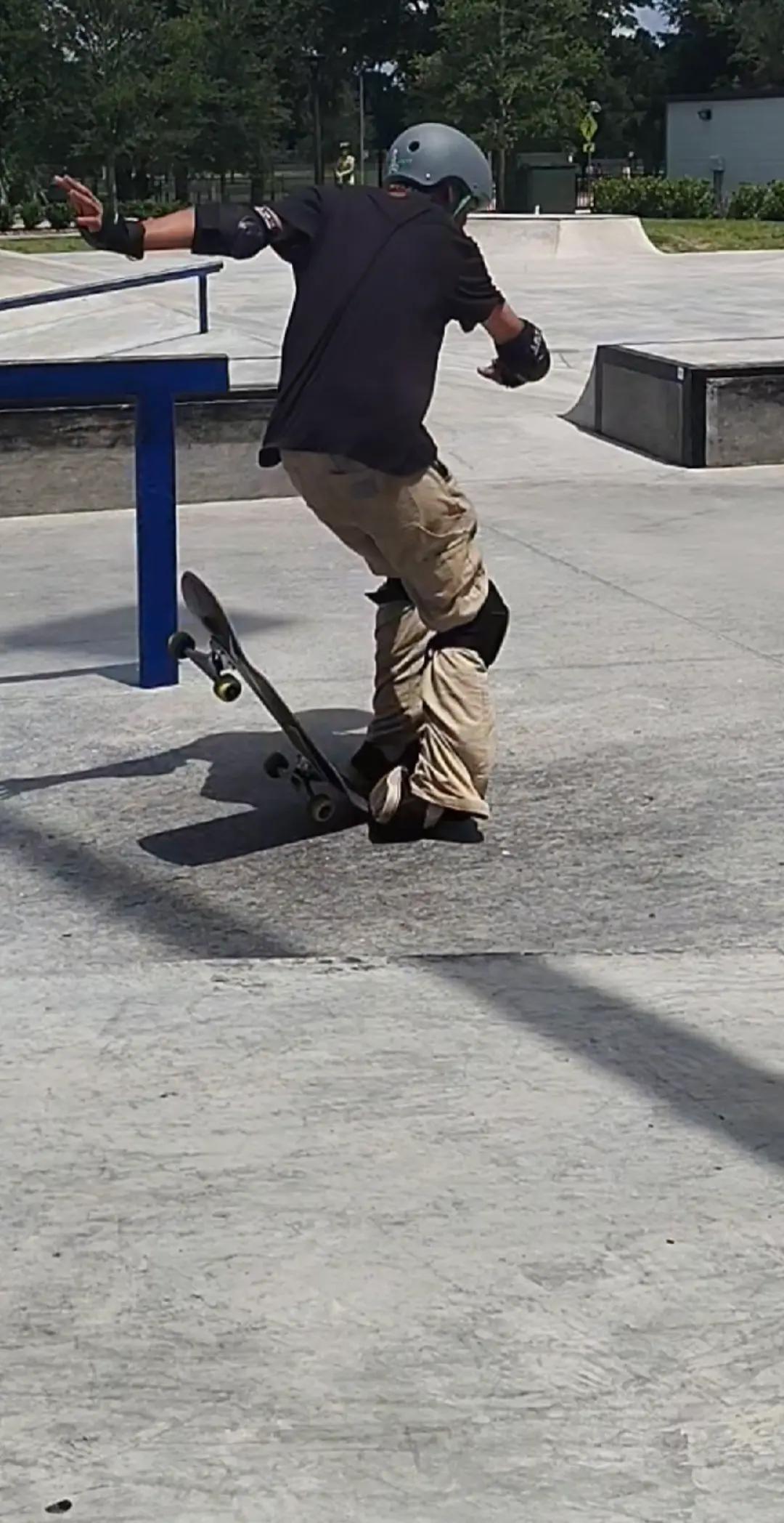 @senditmarcus