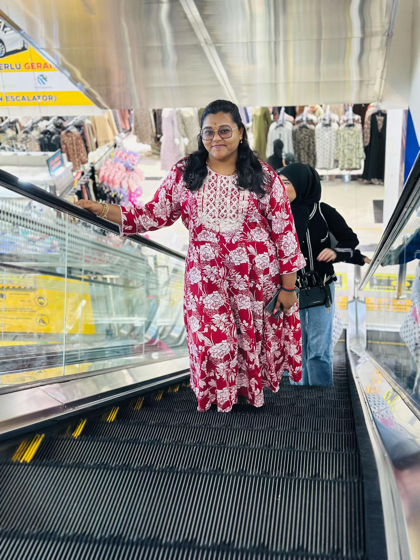 @MATHI’S UNIVERSE✨🦋