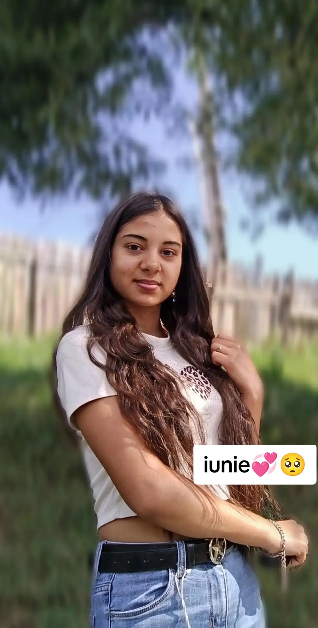 @💜𝔐𝔬𝔫𝔶𝔠𝔞(♡-_-♡)💜
