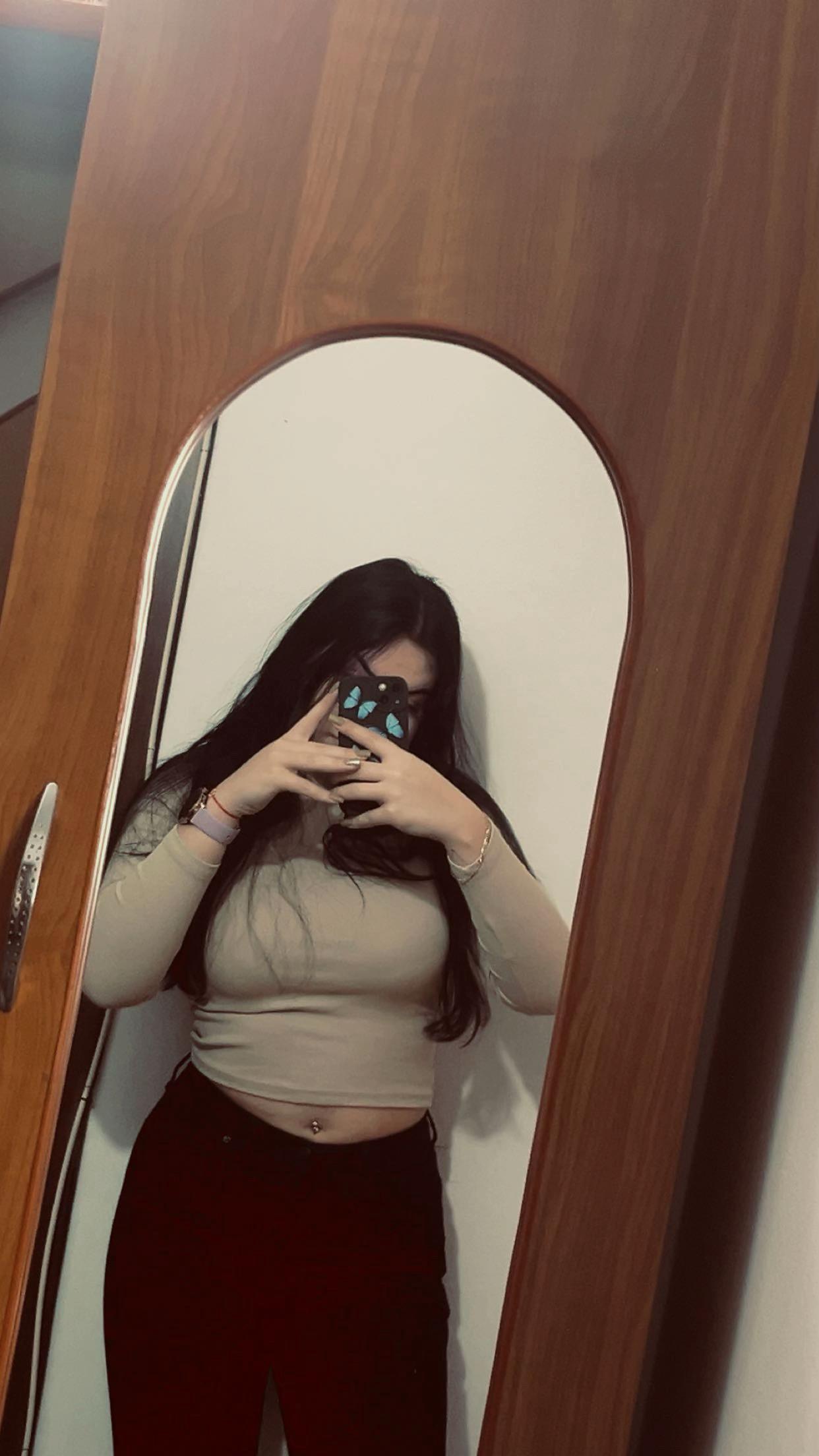 @𝐌𝐈𝐇𝐀𝐄𝐋𝐀🦦