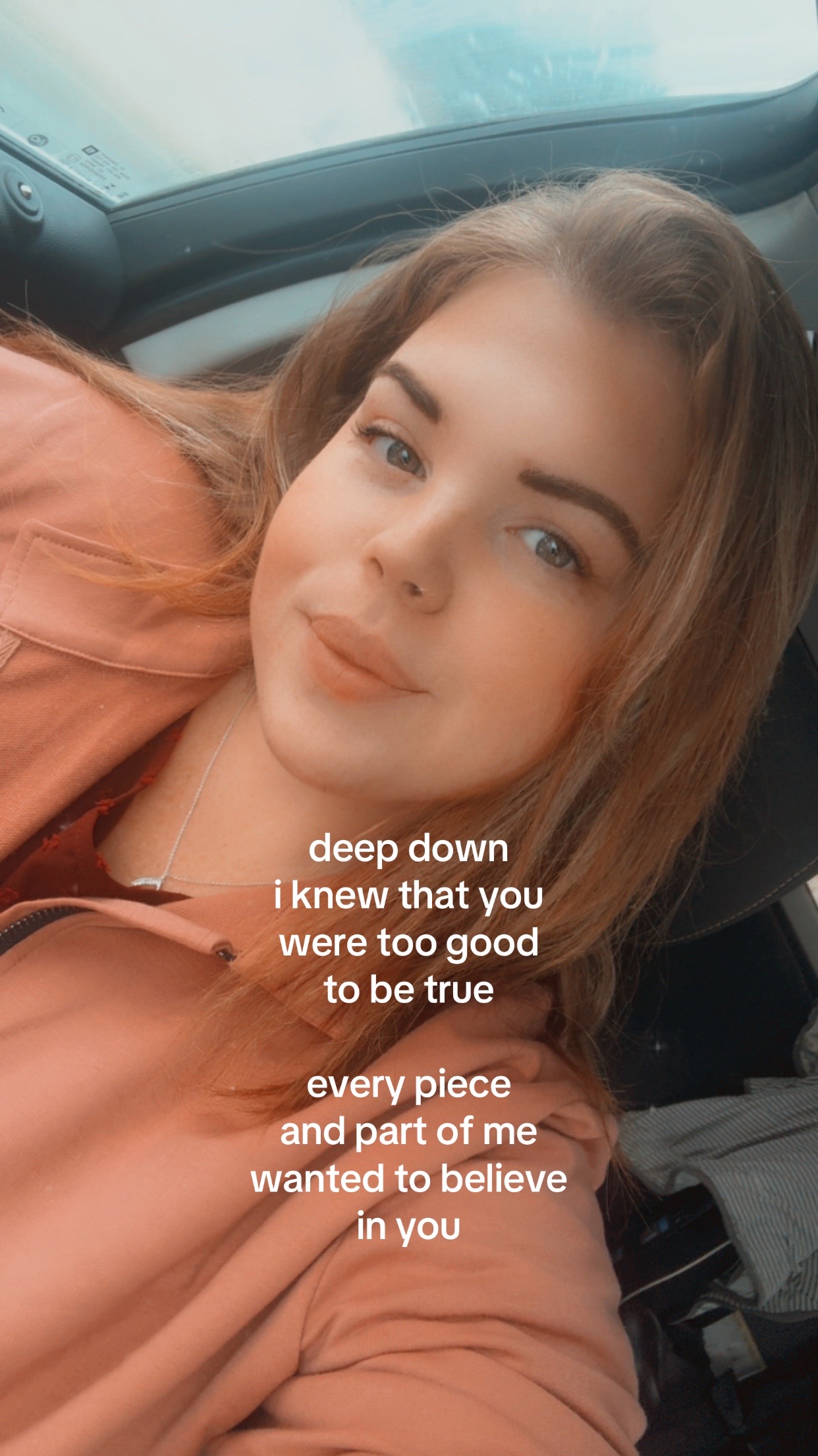 @Victoria Renea✨