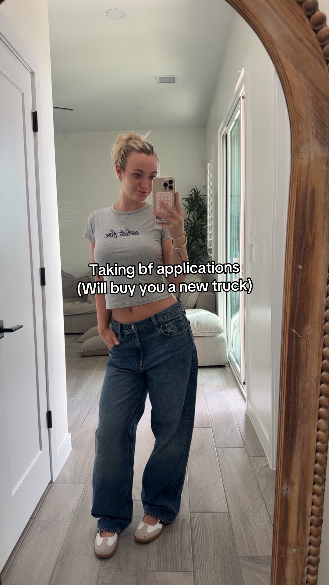 @blondeafterdarkk
