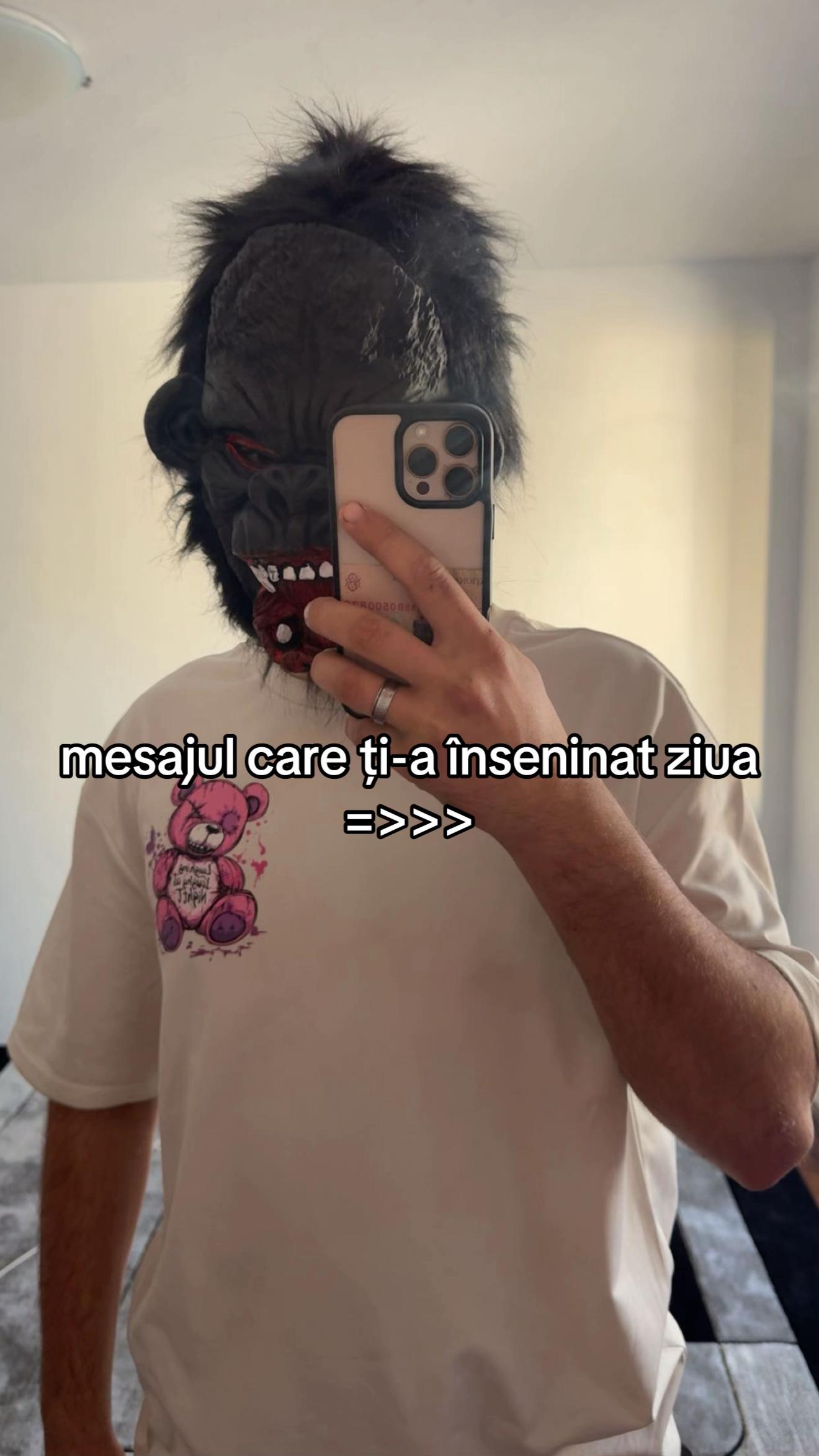 @Nikolas24._