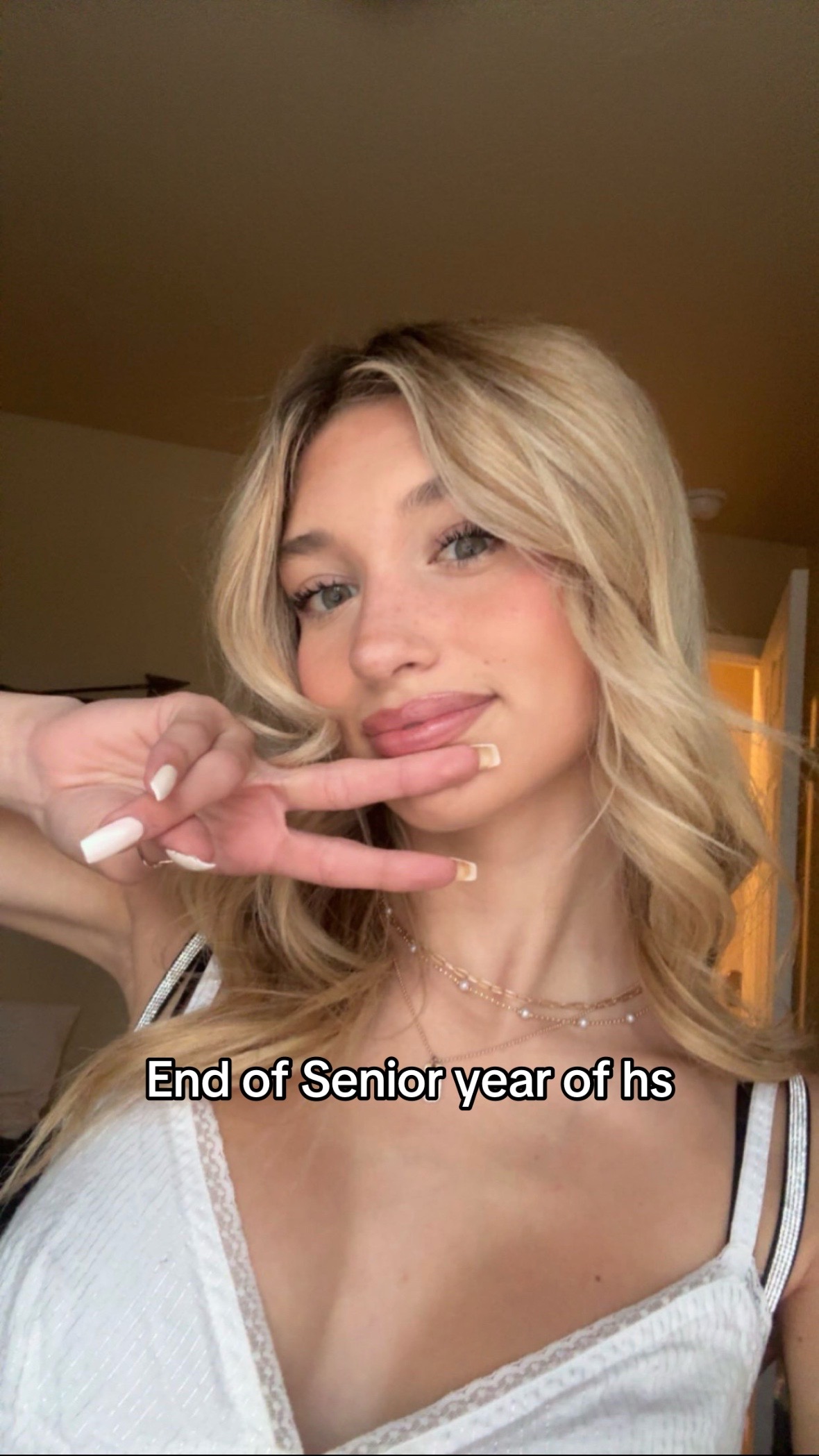 @Hailey