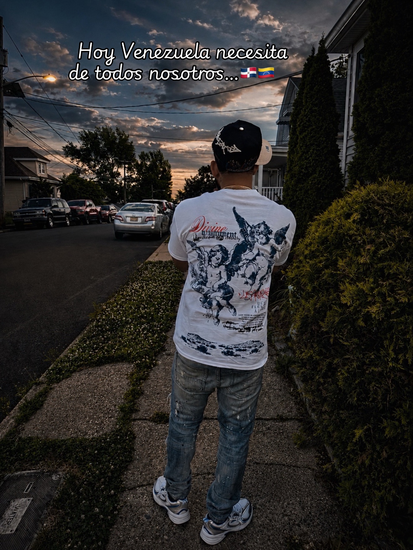 @𝒜𝓁𝑒𝓍 𝒥. 𝐸𝓈𝓅𝒾𝓃𝒶𝓁