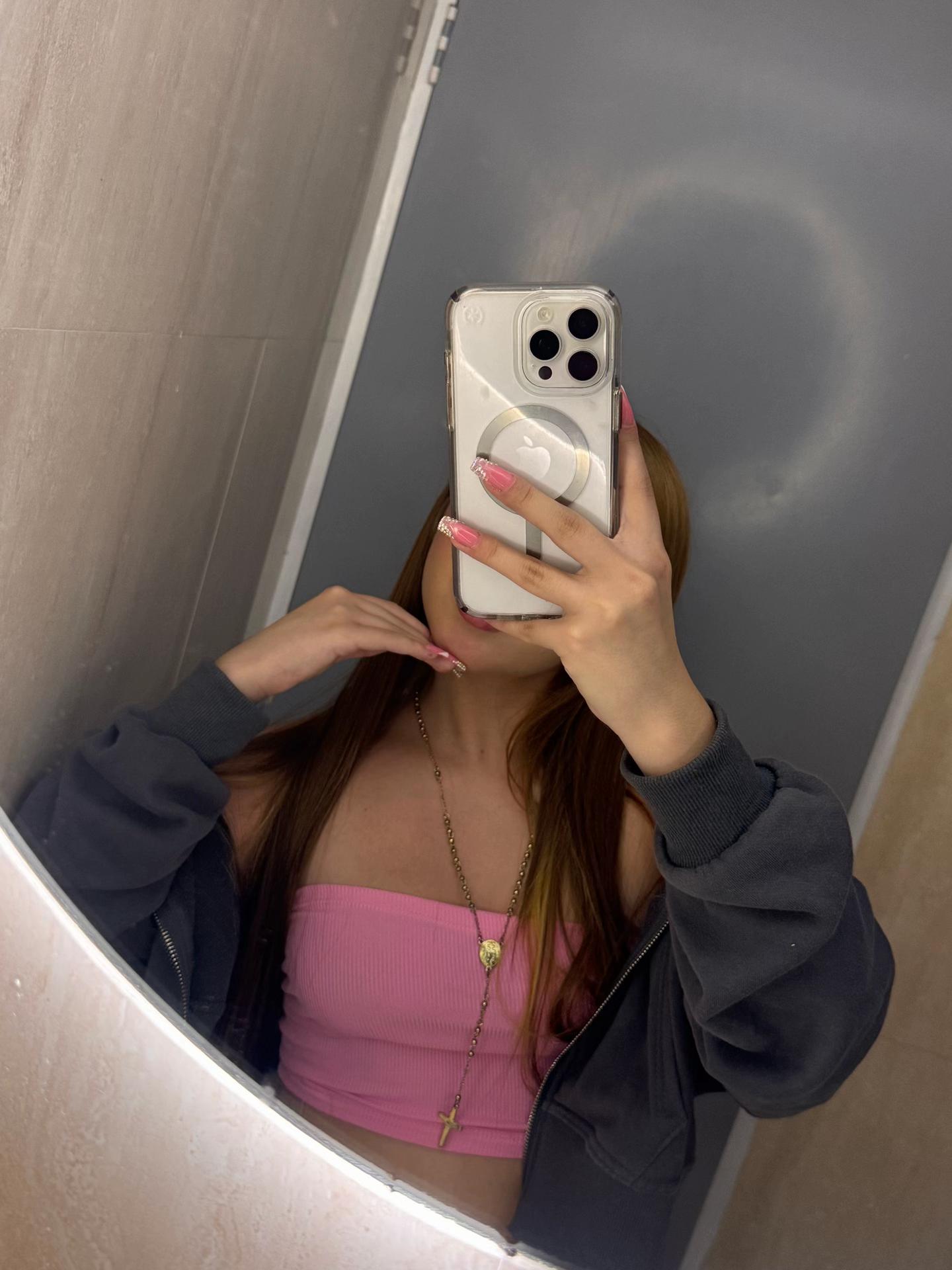 @𝓓𝓪𝓻𝓲𝓪𝓷𝓰𝓮𝓵🙍🏻&zwj;♀️