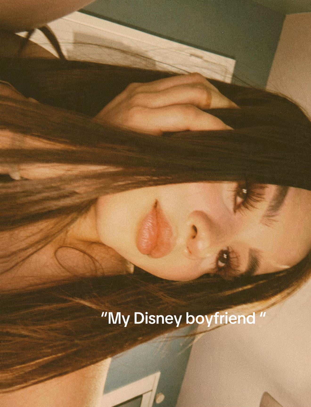@Monicar