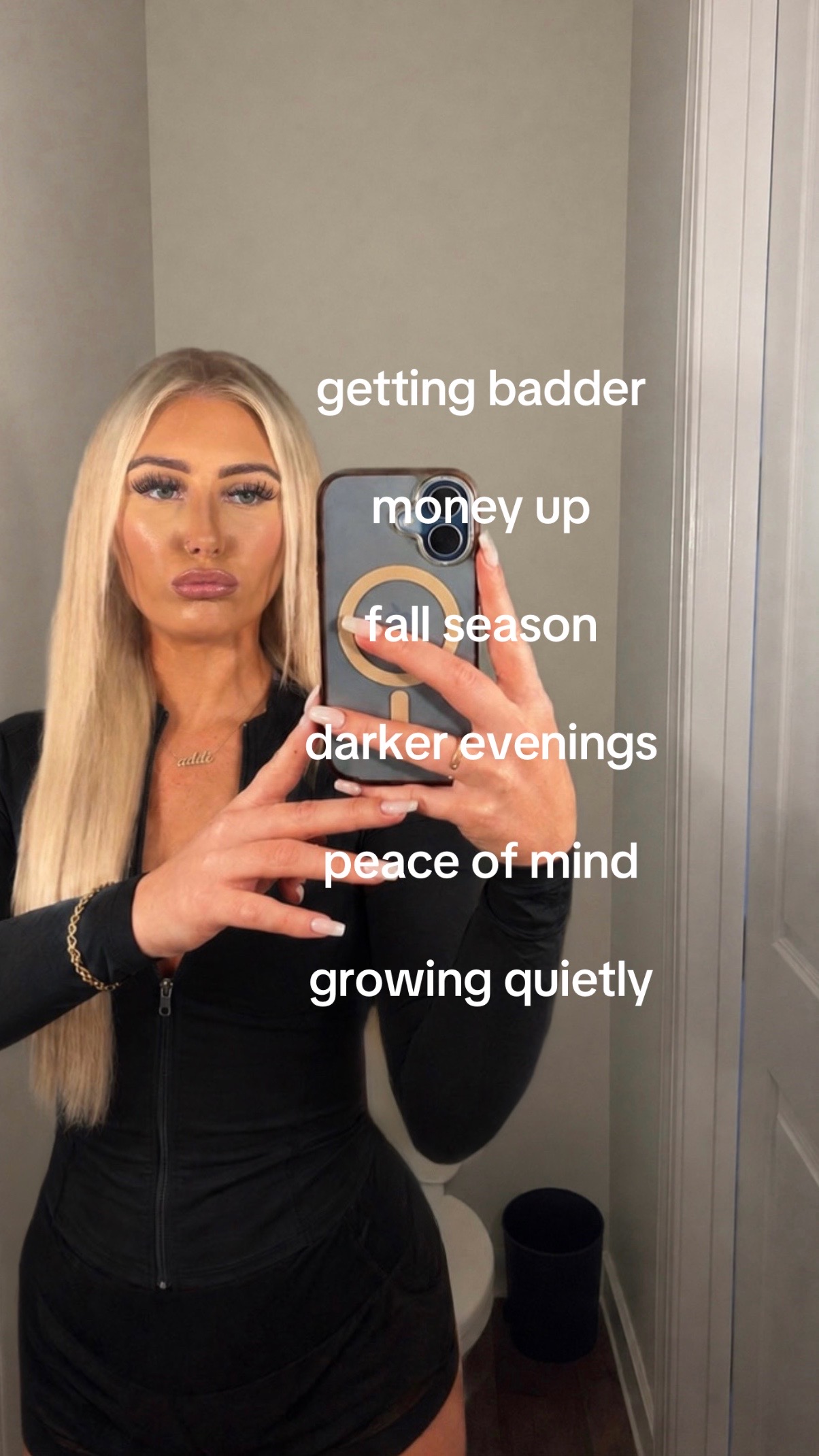 @urfavee_blonde