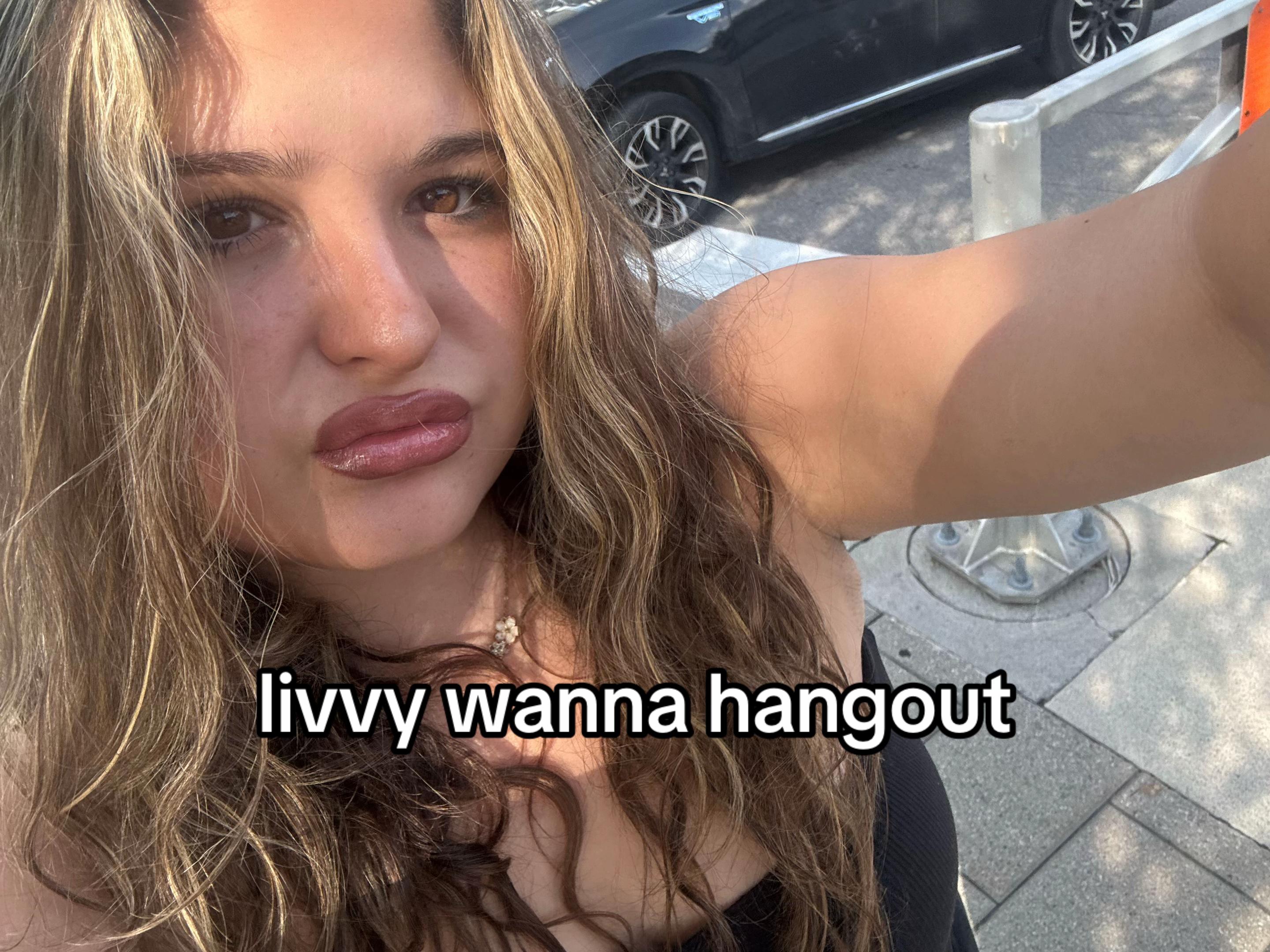 @Liv