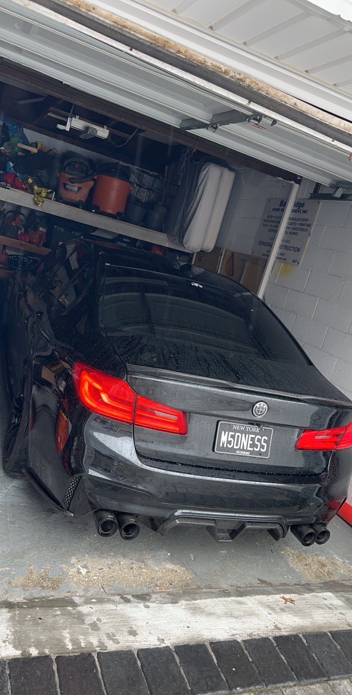 @m5dness
