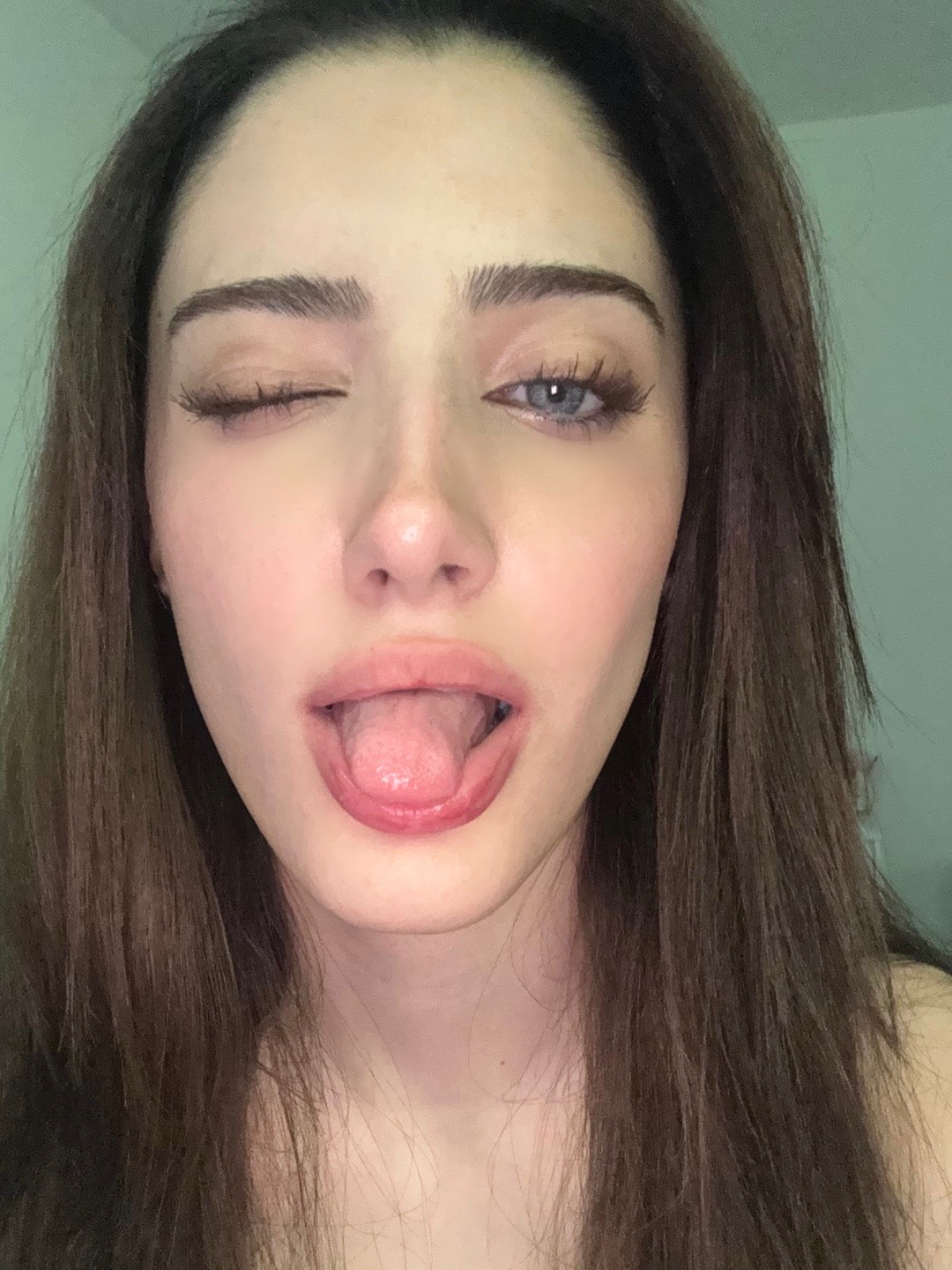 @vania