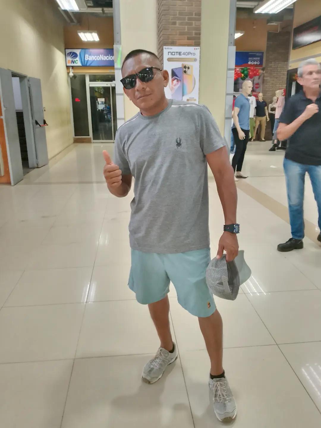 @Miguel González