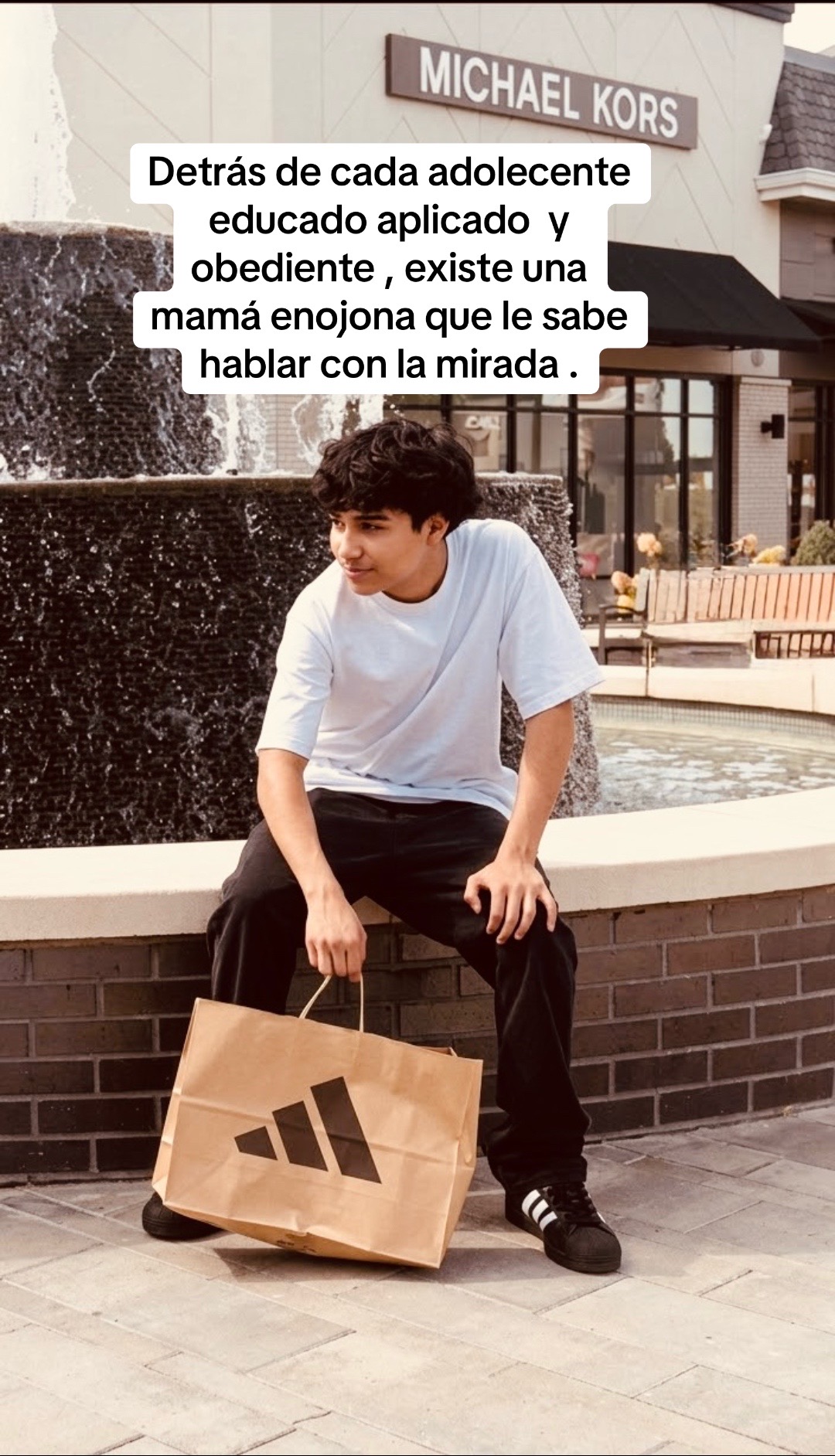 @Elis & Elis👧🏻💁🏻♀️
