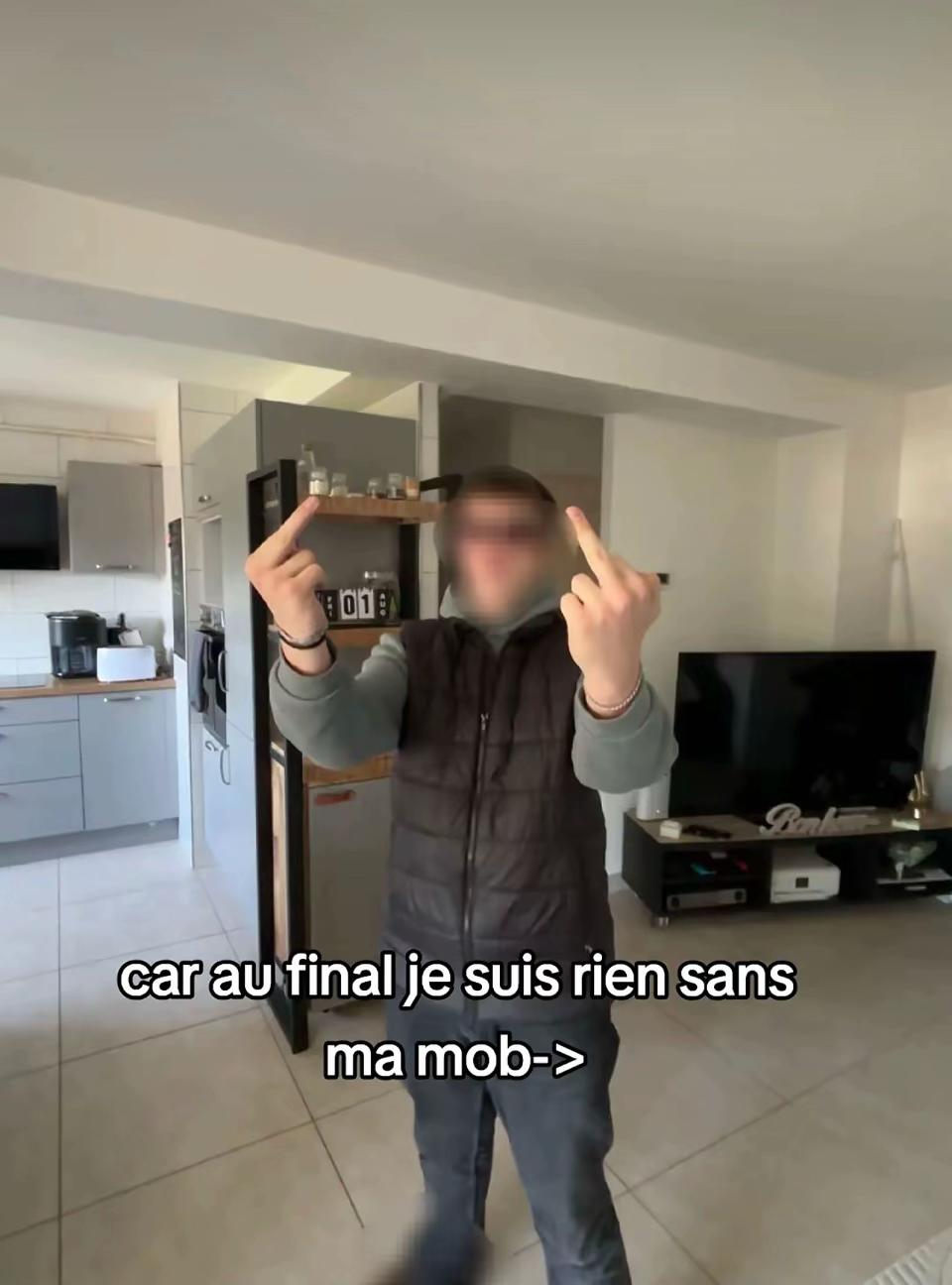 @Ew_nn'🏴☠️