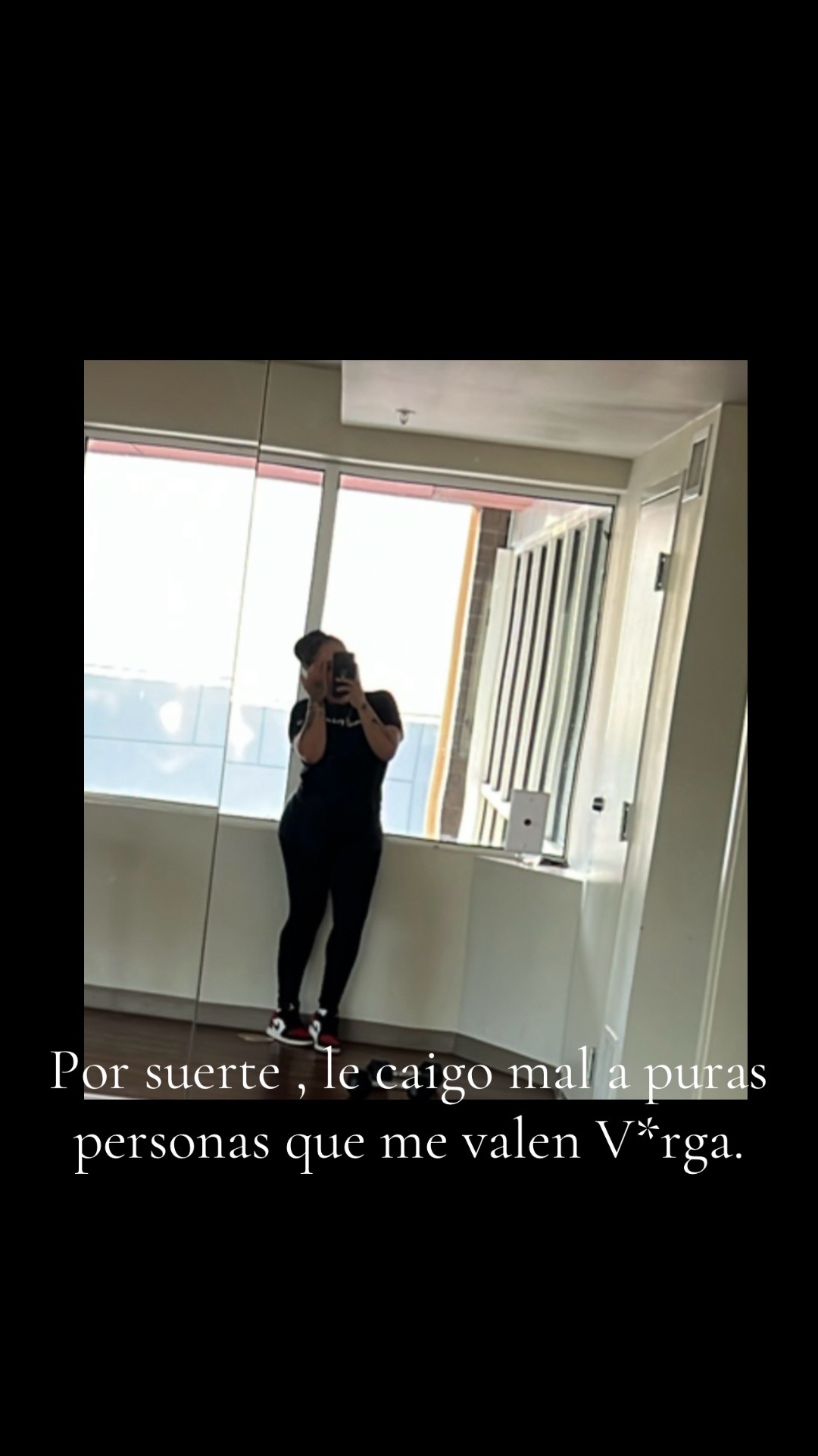 @Sarahi Leon🖤✨