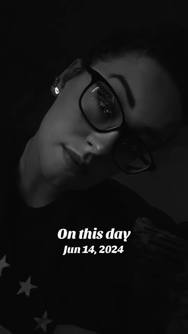 @JustASmallTownGirl🩷💜