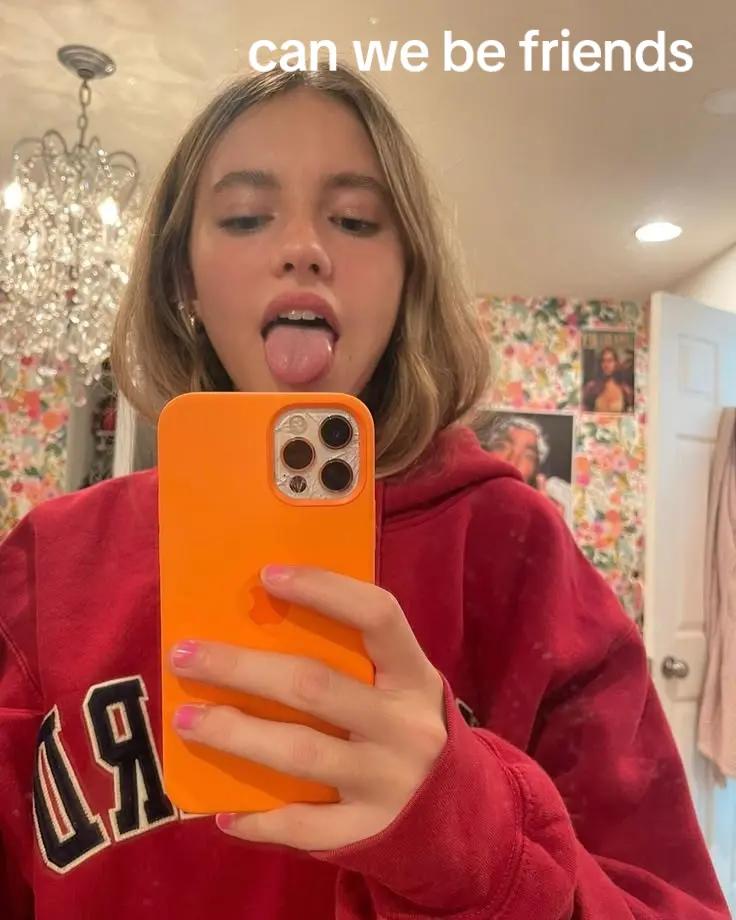 @Maisie De Krassel