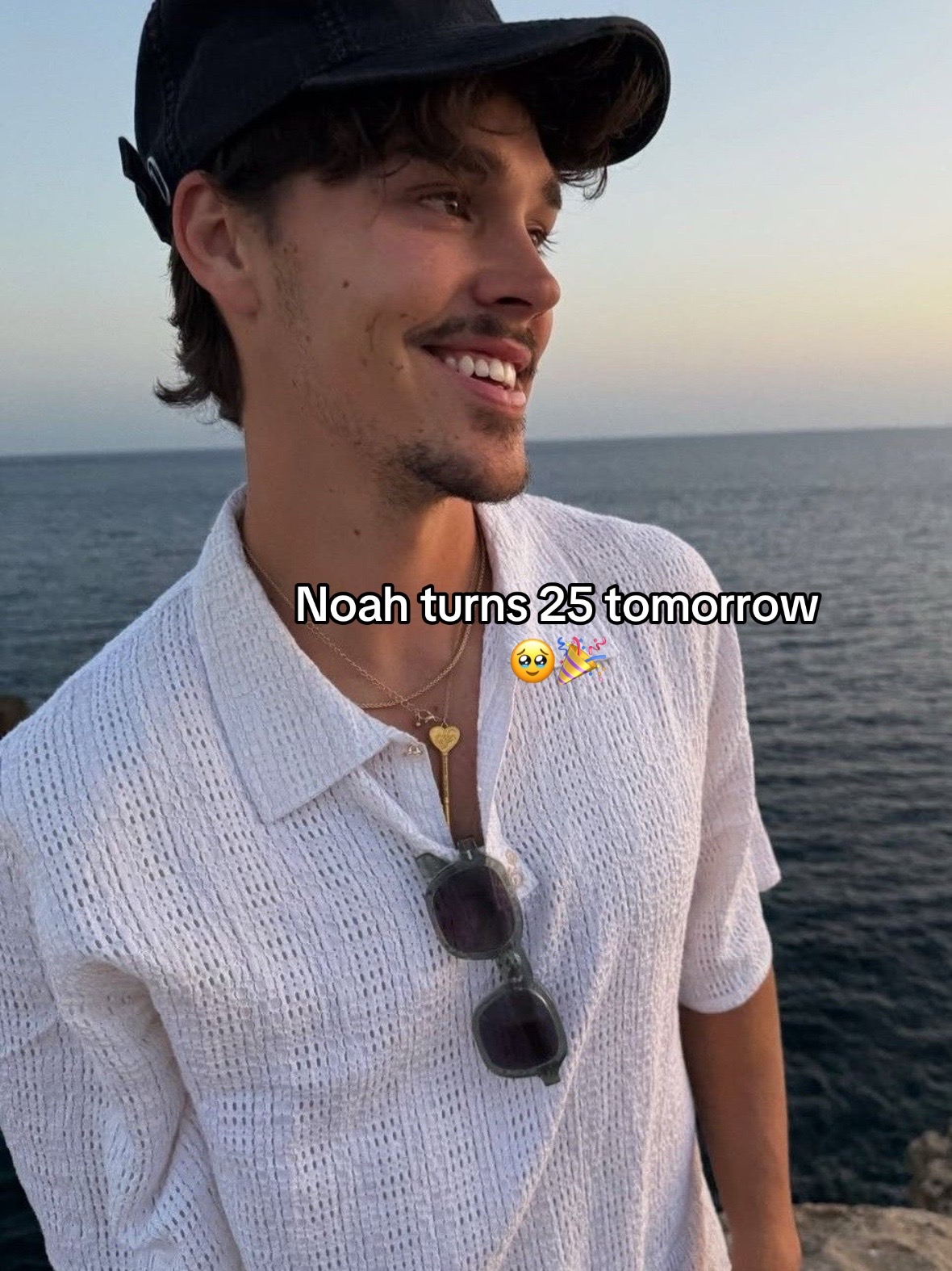 @Bella