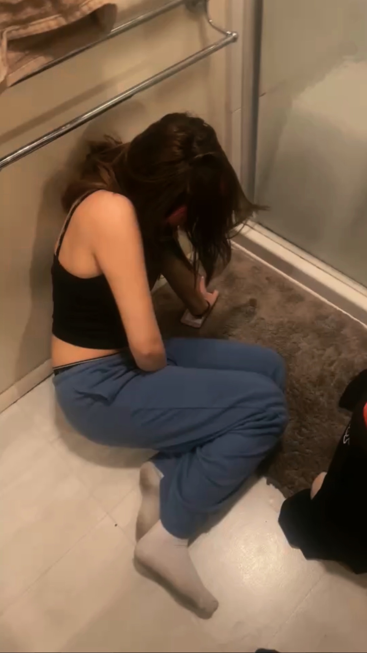 @⃟