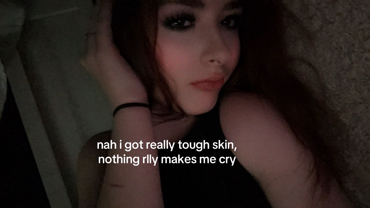 @Lyndsey Lou🦇