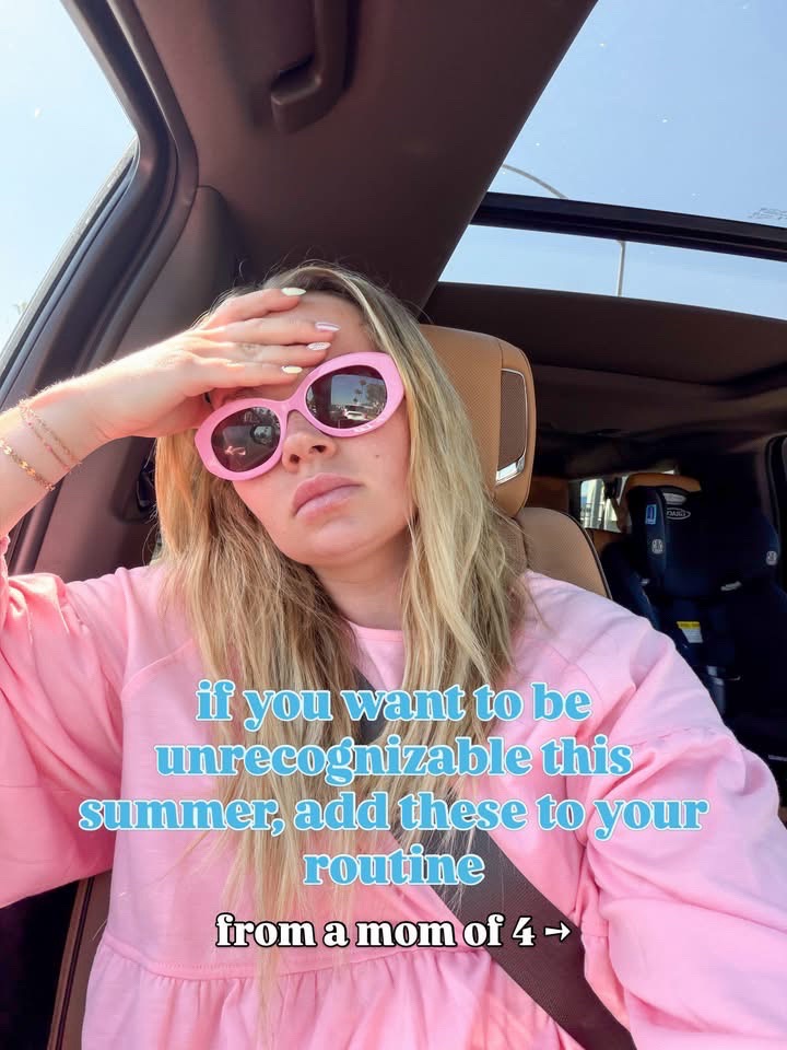@Olivia May | Mom Style & Hacks