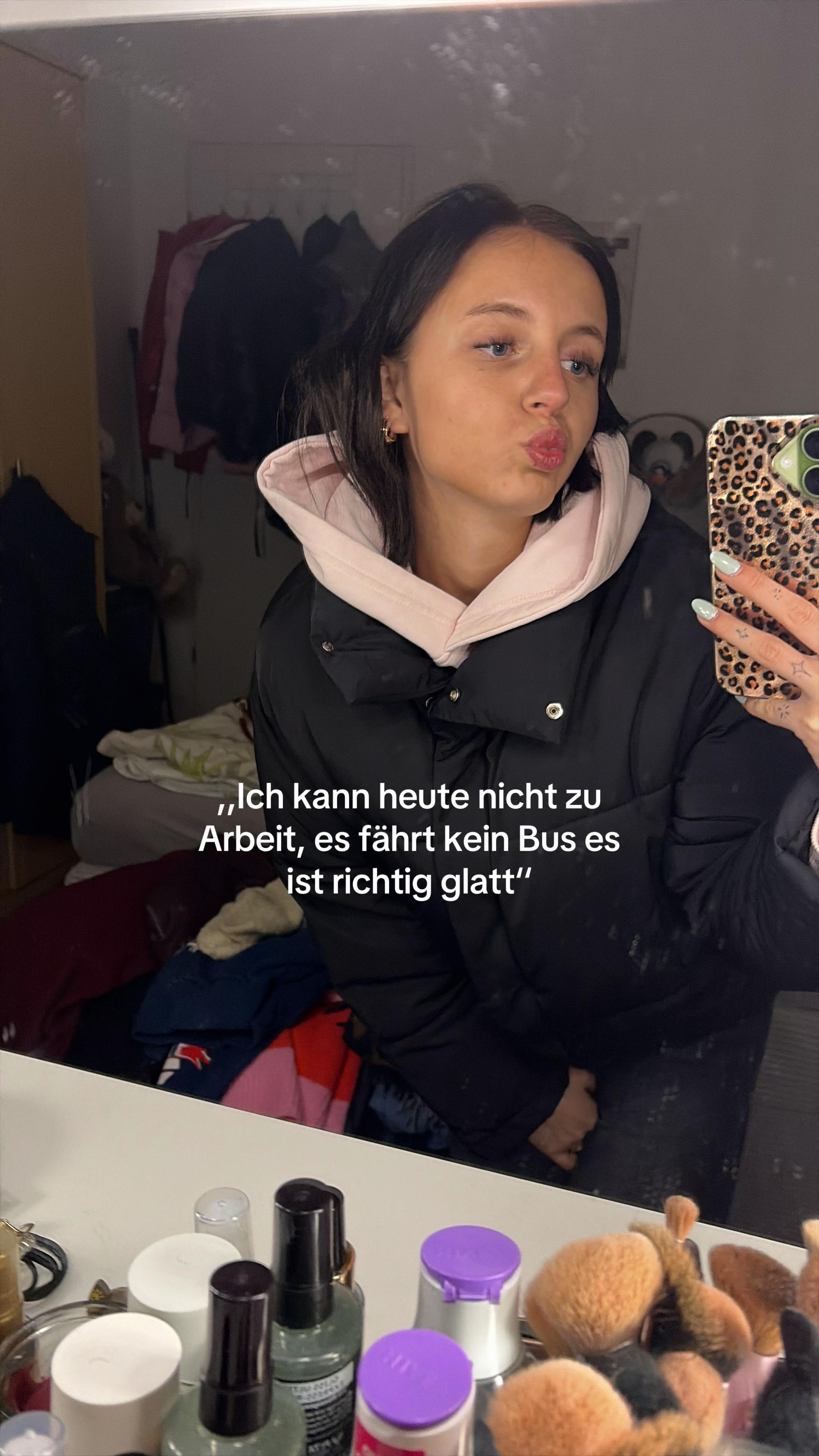 @𝑁𝑎𝑛𝑐𝑦💞