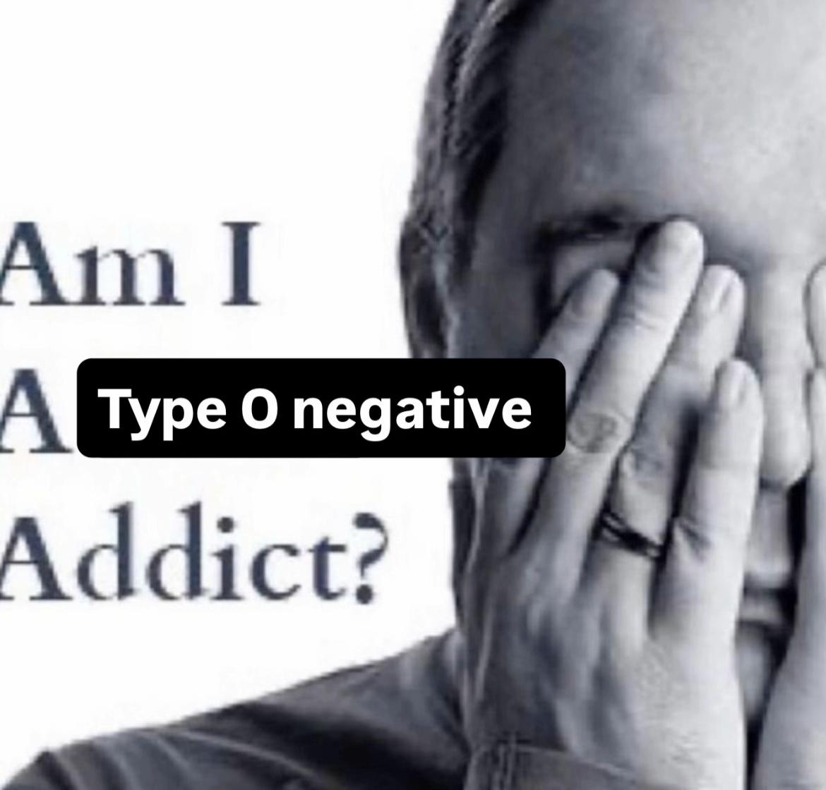 @⊝