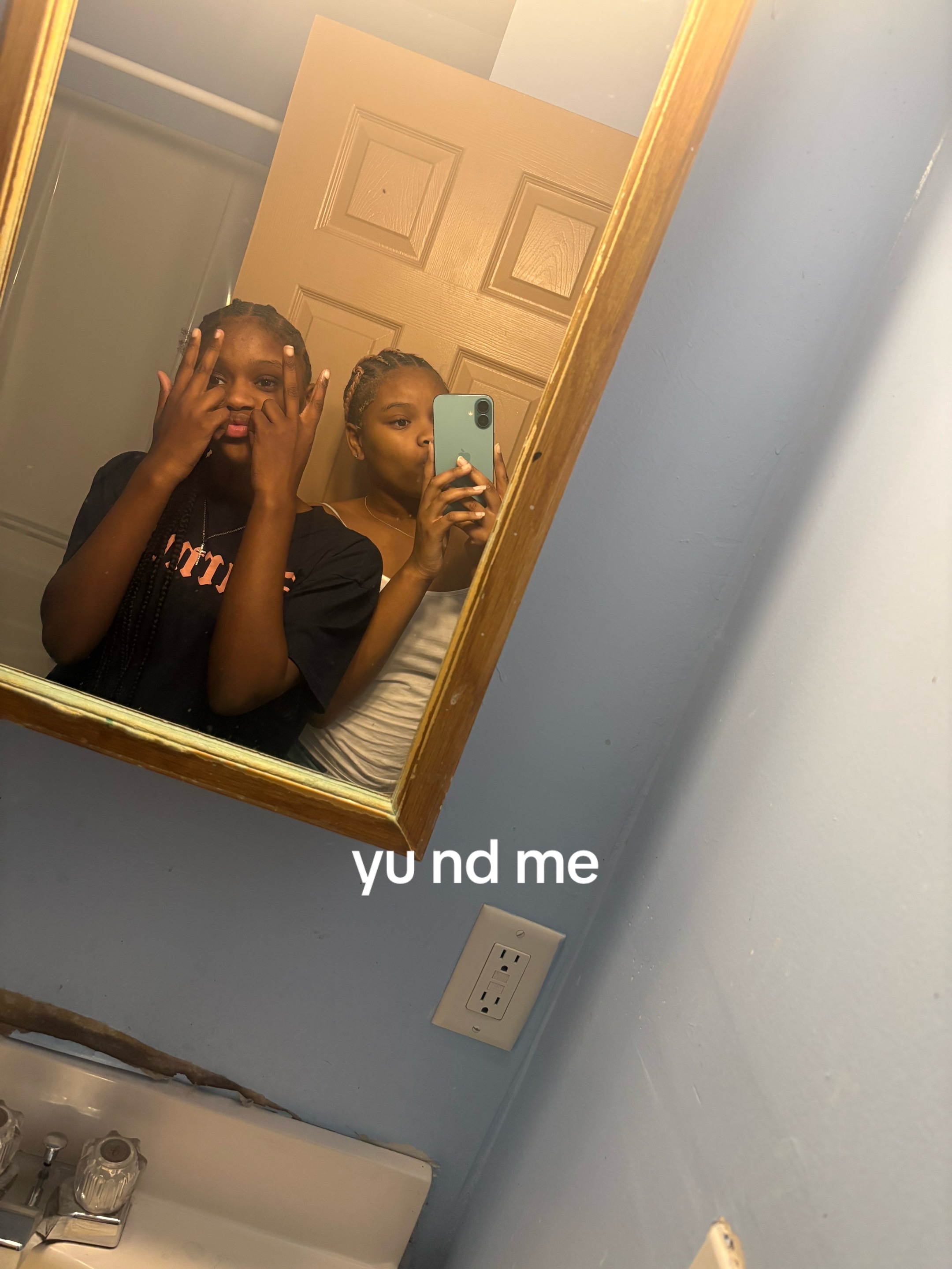 @crazyylilleooo__