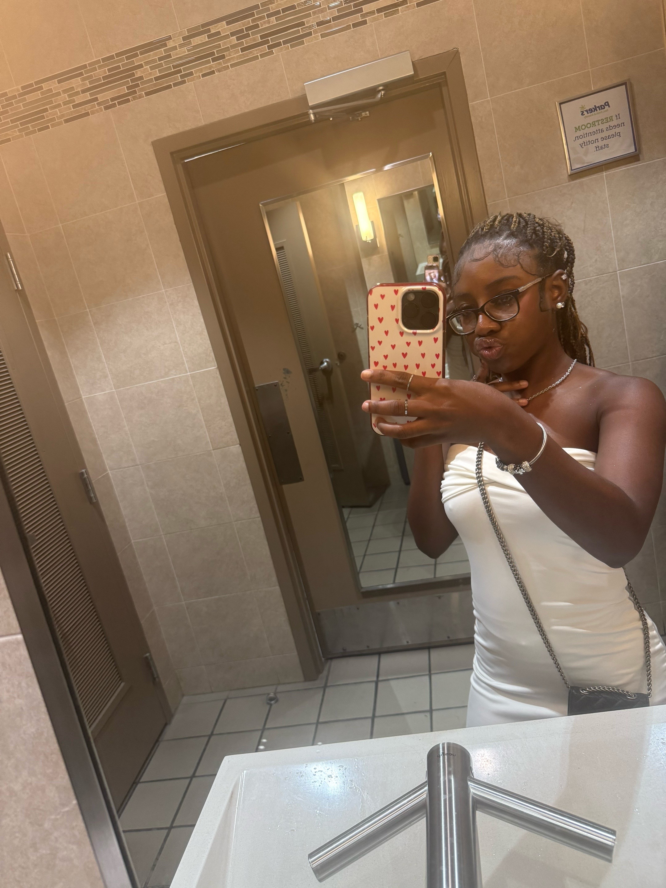 @queenki