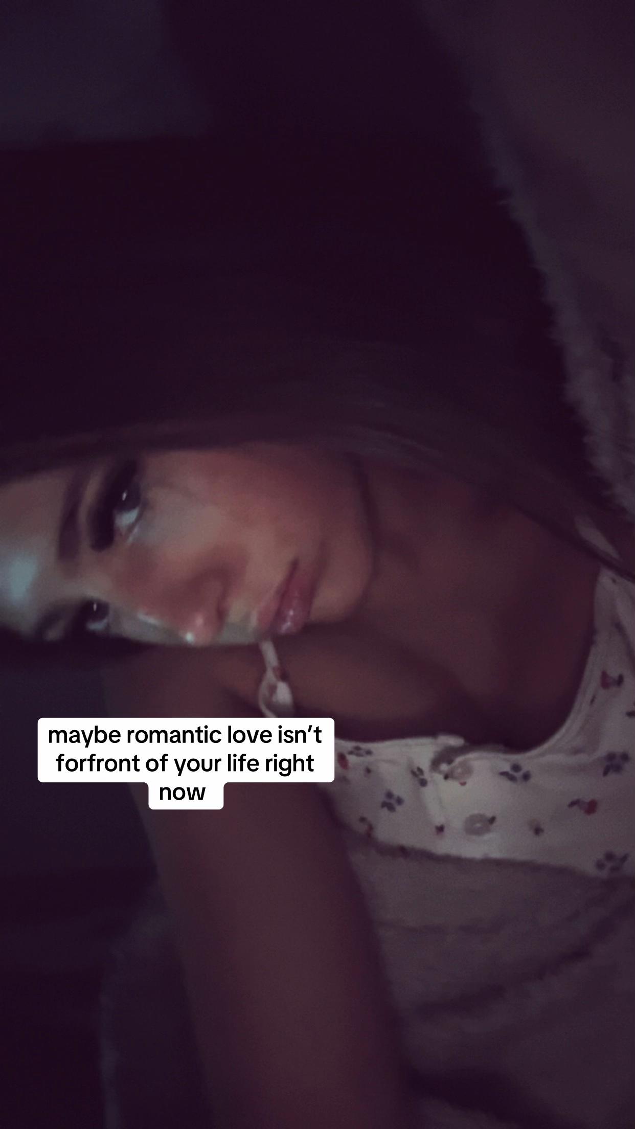 @Ella
