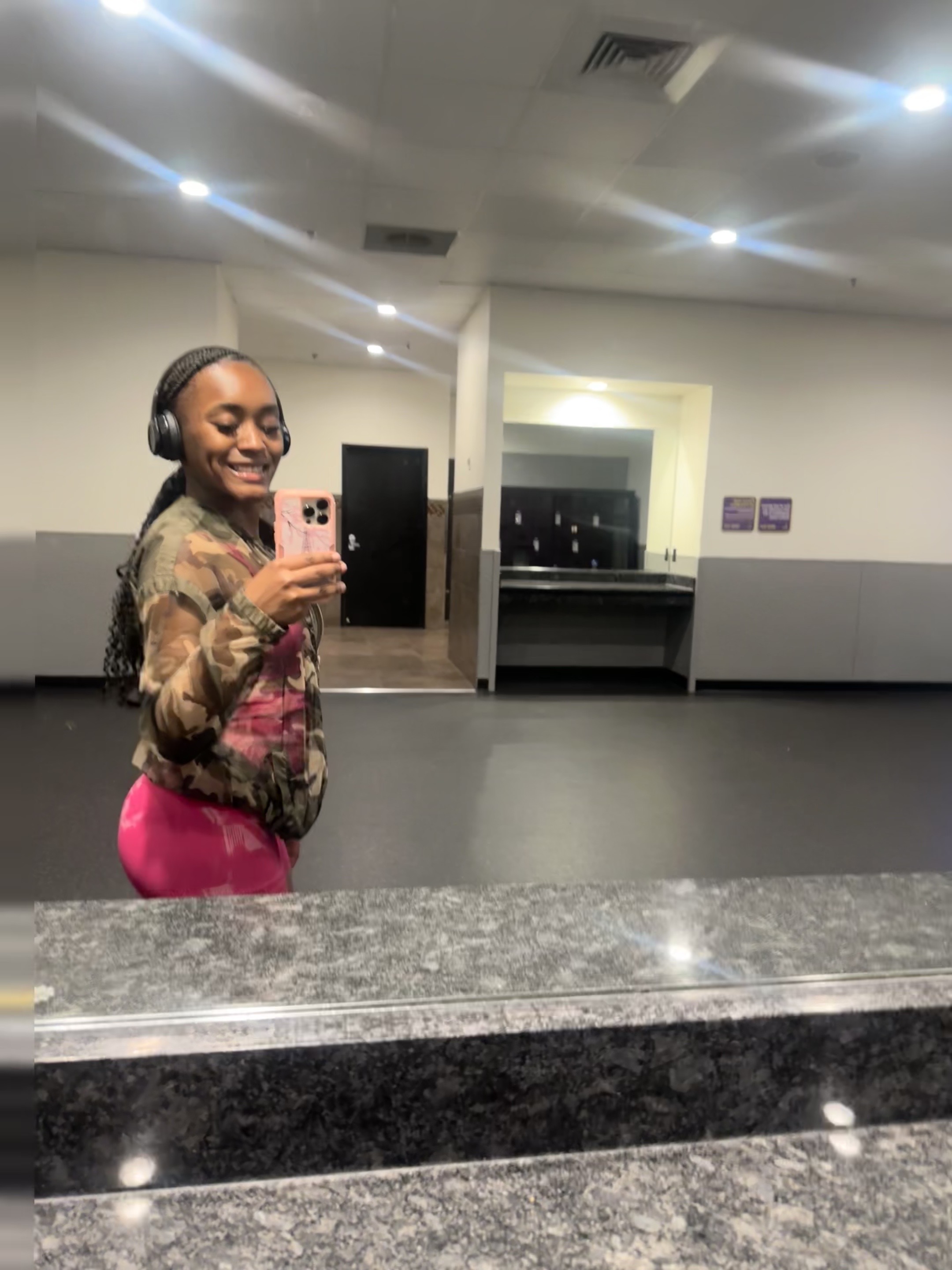 @thelegendmia_