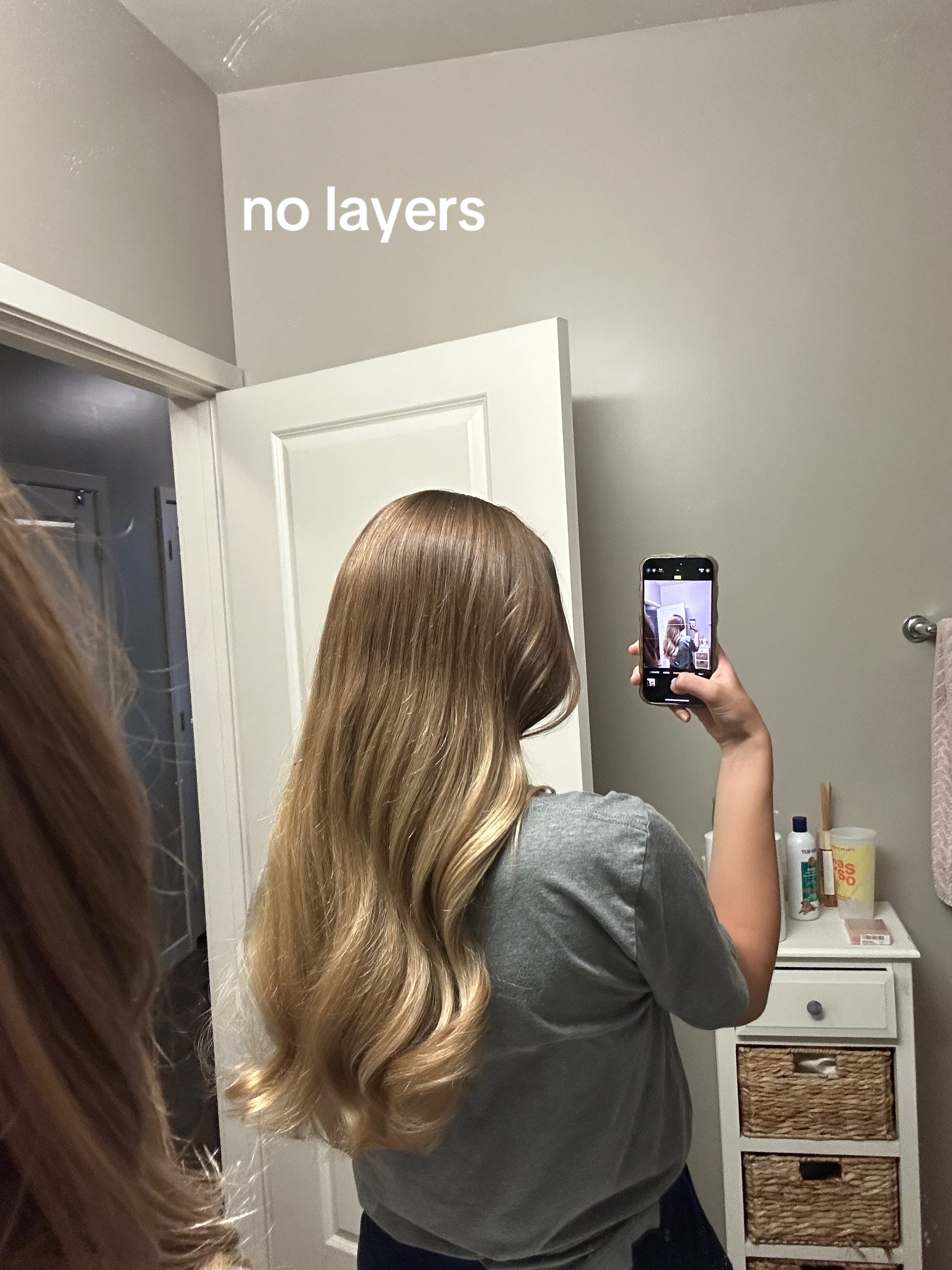 @elissa
